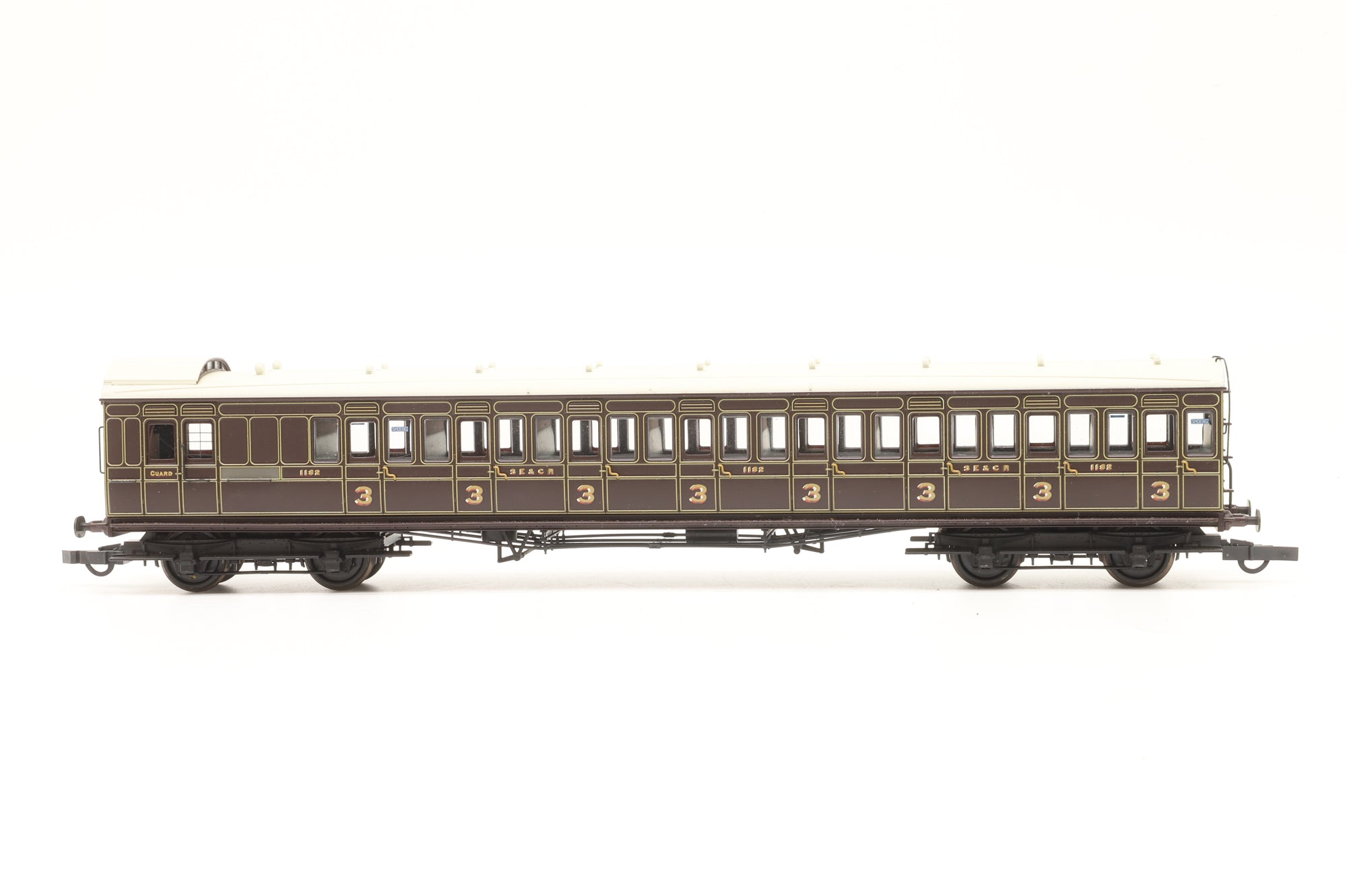 Bachmann OO Rake of 6 SECR Birdcage Coaches DCC Lighting