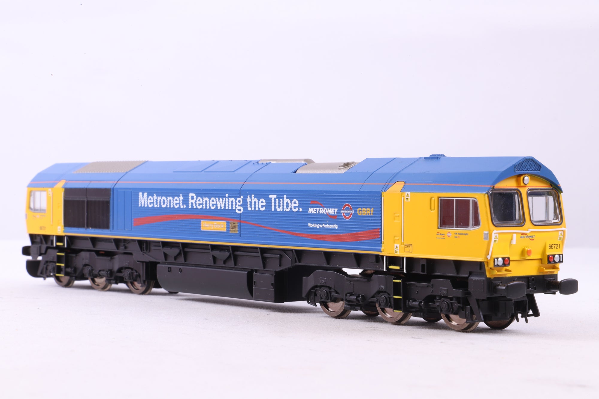 Hornby OO R30021 GBRf Class 66 Co-Co 'Harry Beck' '66721'