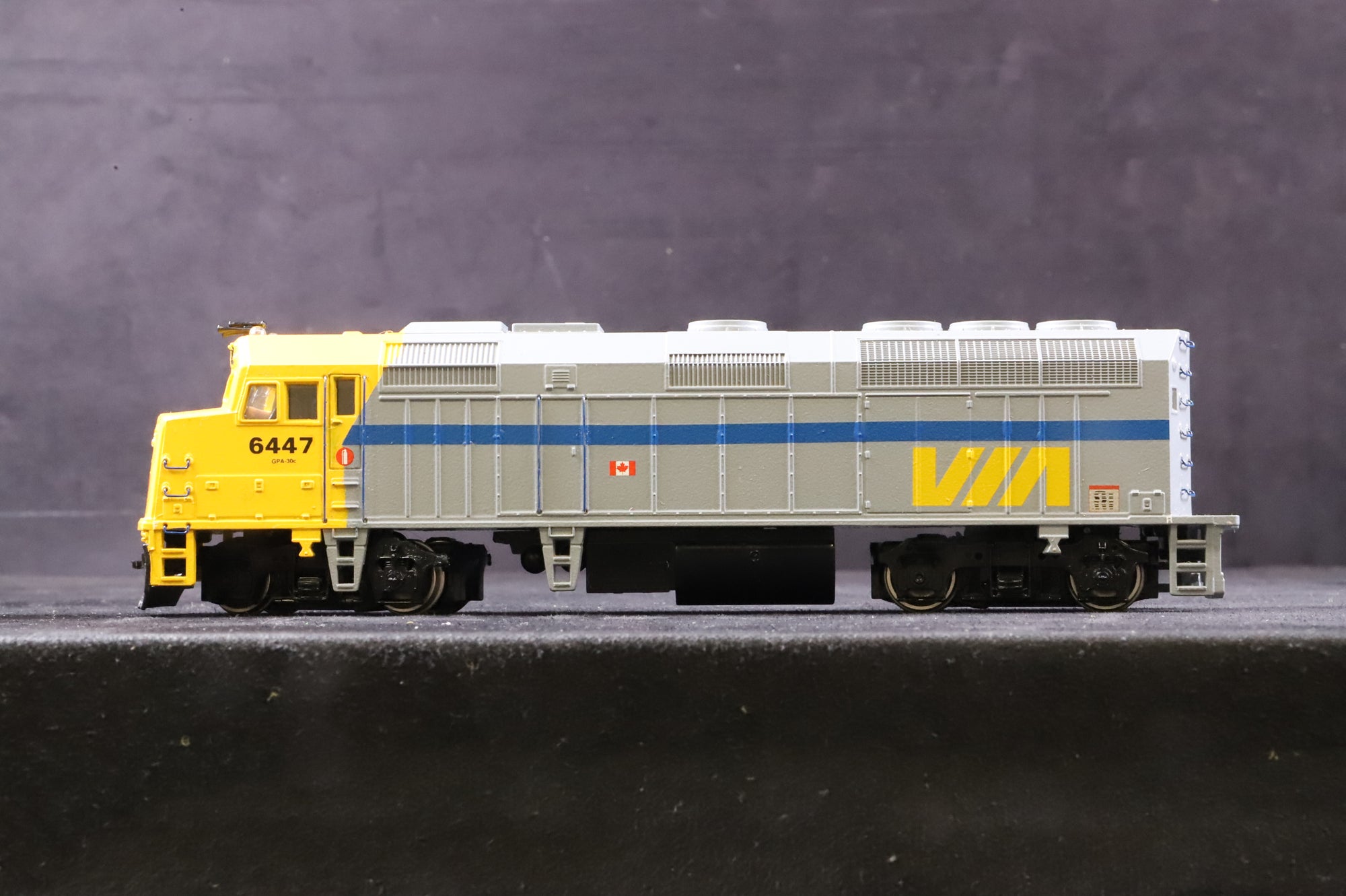 Spectrum HO 87001 F40PH '6447' Diesel