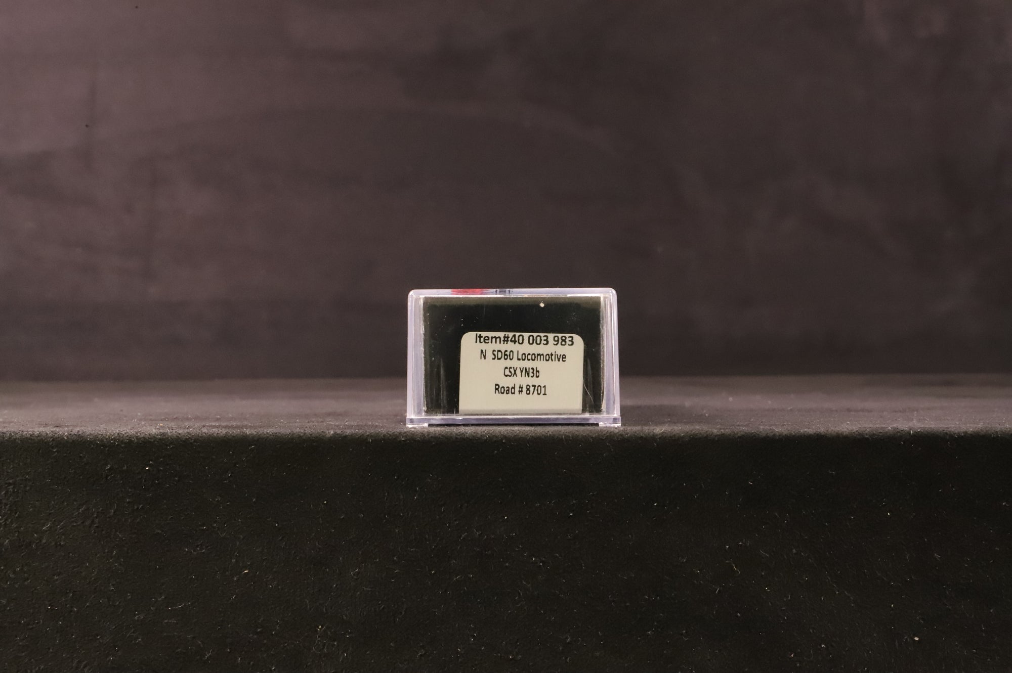 Atlas N Gauge 40004983 SD60 Diesel Locomotive 8701 in CSX Livery - DCC Sound