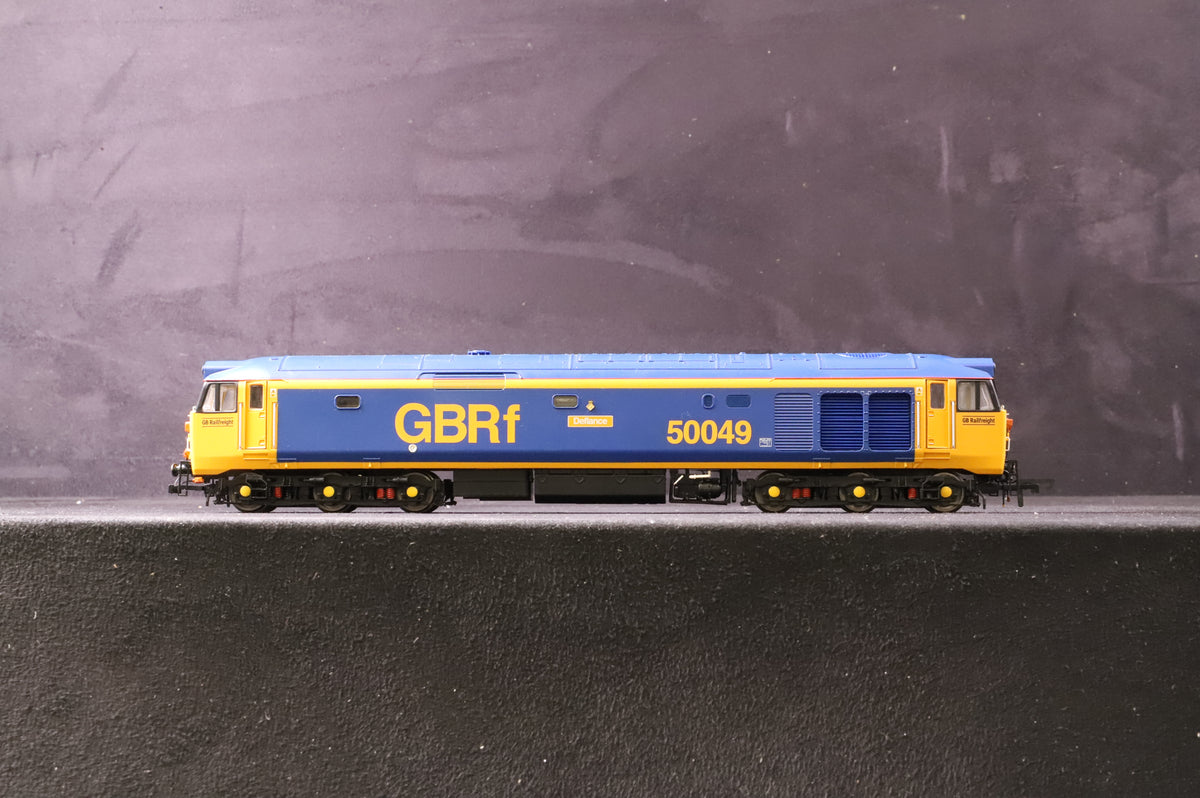 Hornby OO R3883 GBRf Class 50 Co-Co &#39;50049&#39; &#39;Defiance&#39;