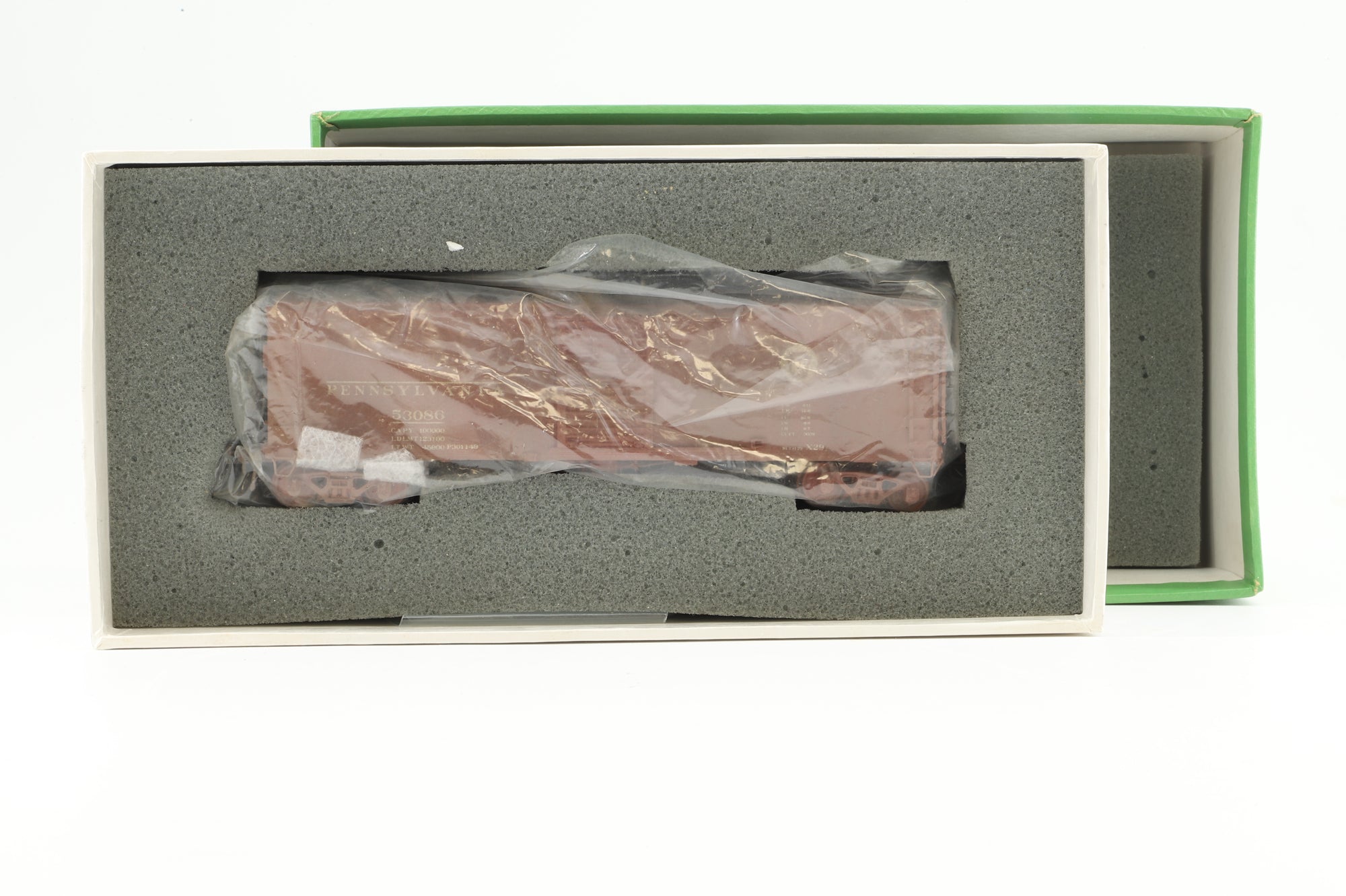 Overland Models HO Brass OMI-3013 PRR X-29 Boxcar Corrugated Plain Ends Weathered