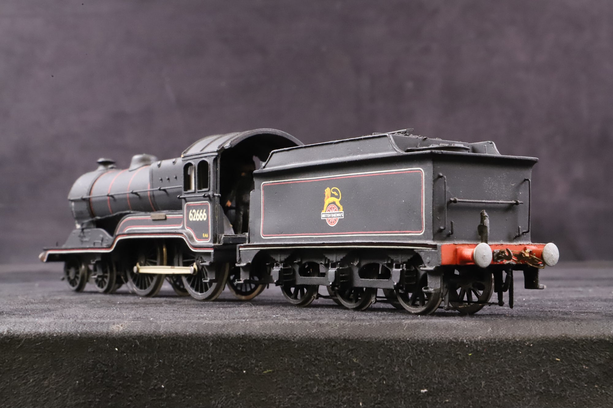 Kit Built OO BR Robinson Large/Scottish Director 4-4-0 'Zeebrugge' '62666'