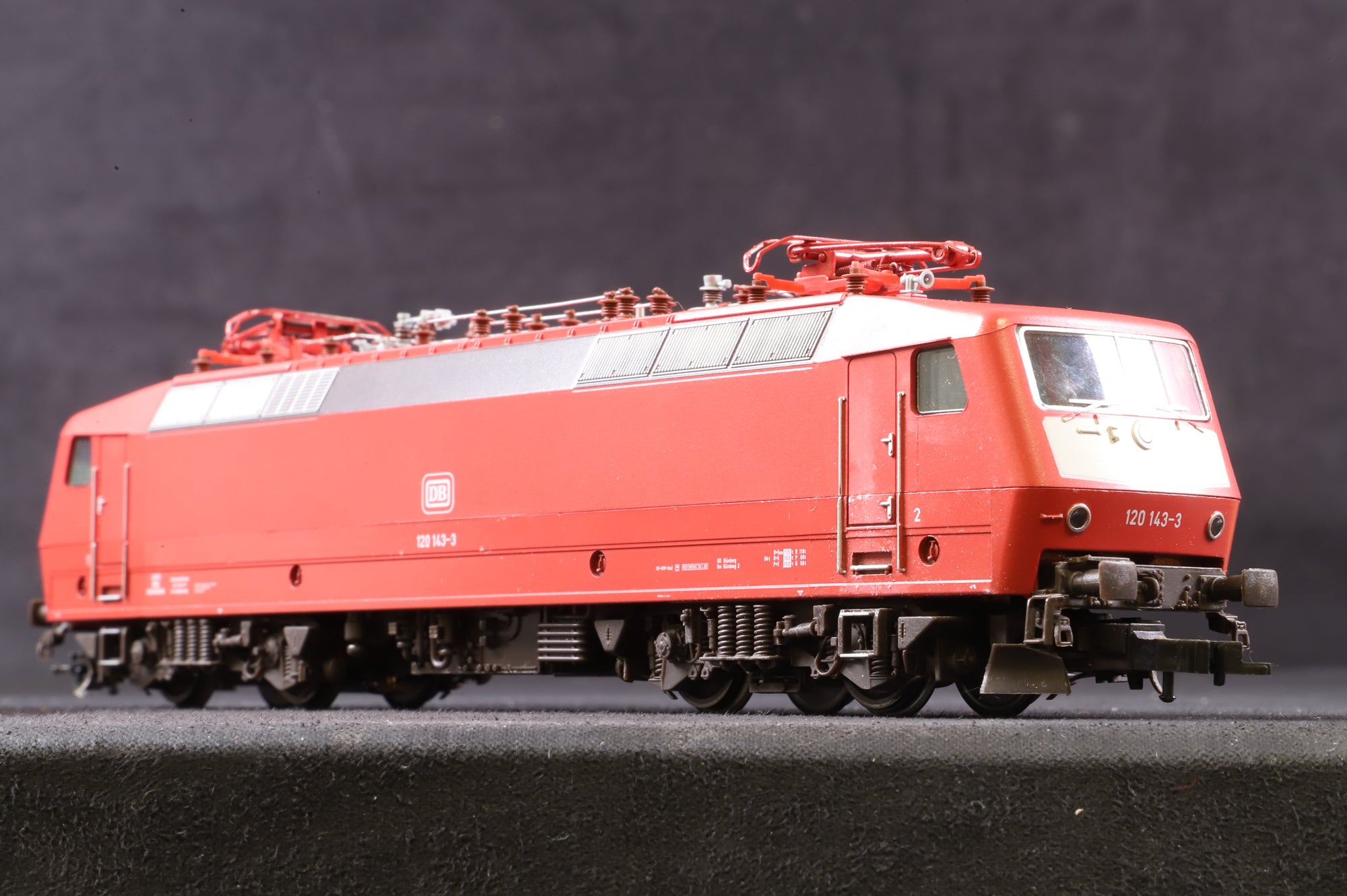 Fleischmann HO 4352 BR Class BR 120 '120 143-3' Electric Locomotive DB 2 & 3 Rail