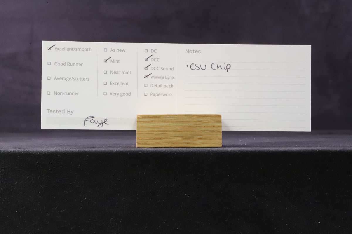 Atlas N Gauge 40004983 SD60 Diesel Locomotive 8701 in CSX Livery - DCC Sound