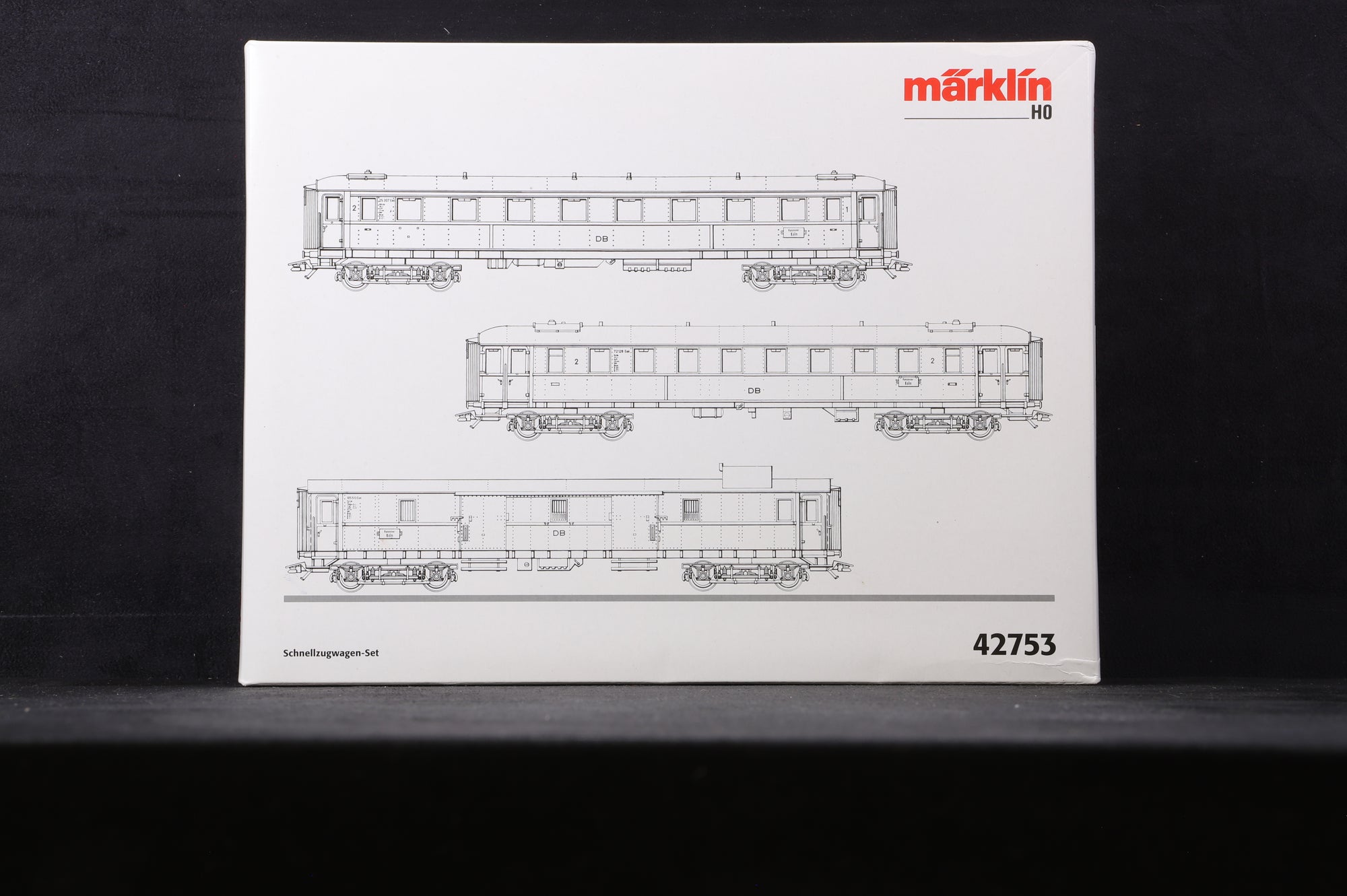 Marklin HO 42753 'Express Train Passenger Car Set' - Set of 3 DB Blue Coaches