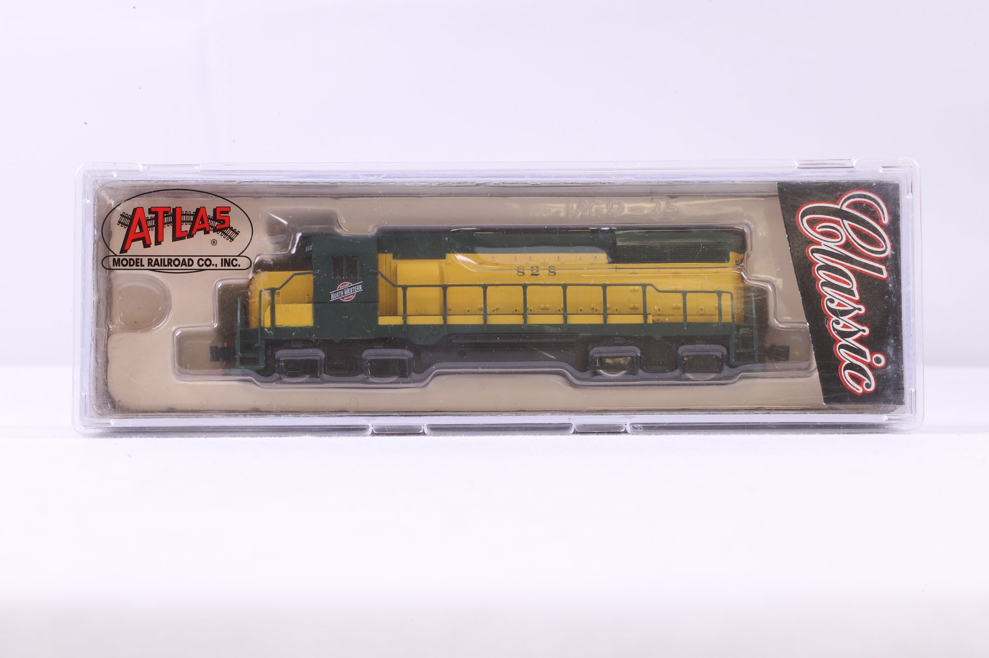 Atlas N 46503 GP-35 CNW '828'