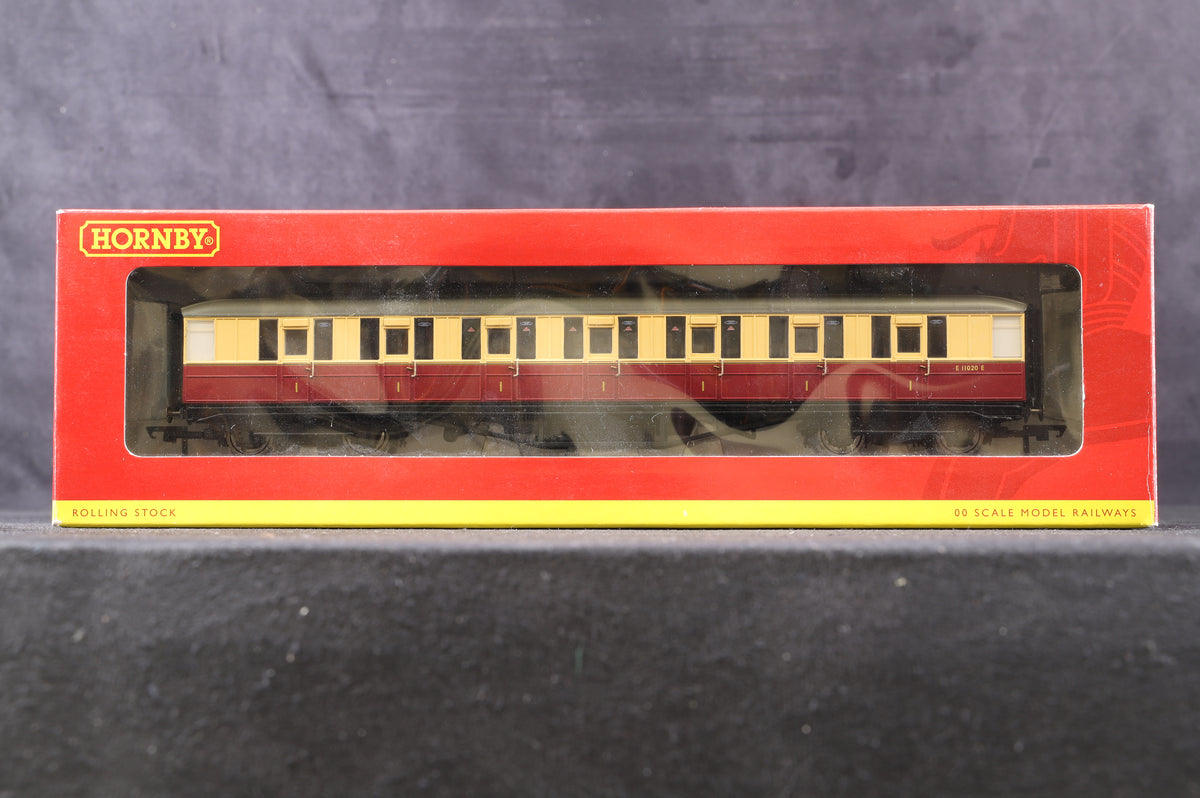 Hornby OO R4228 &#39;The Northumbrian&#39; Coach Pack w/R4179A &amp; R4182A