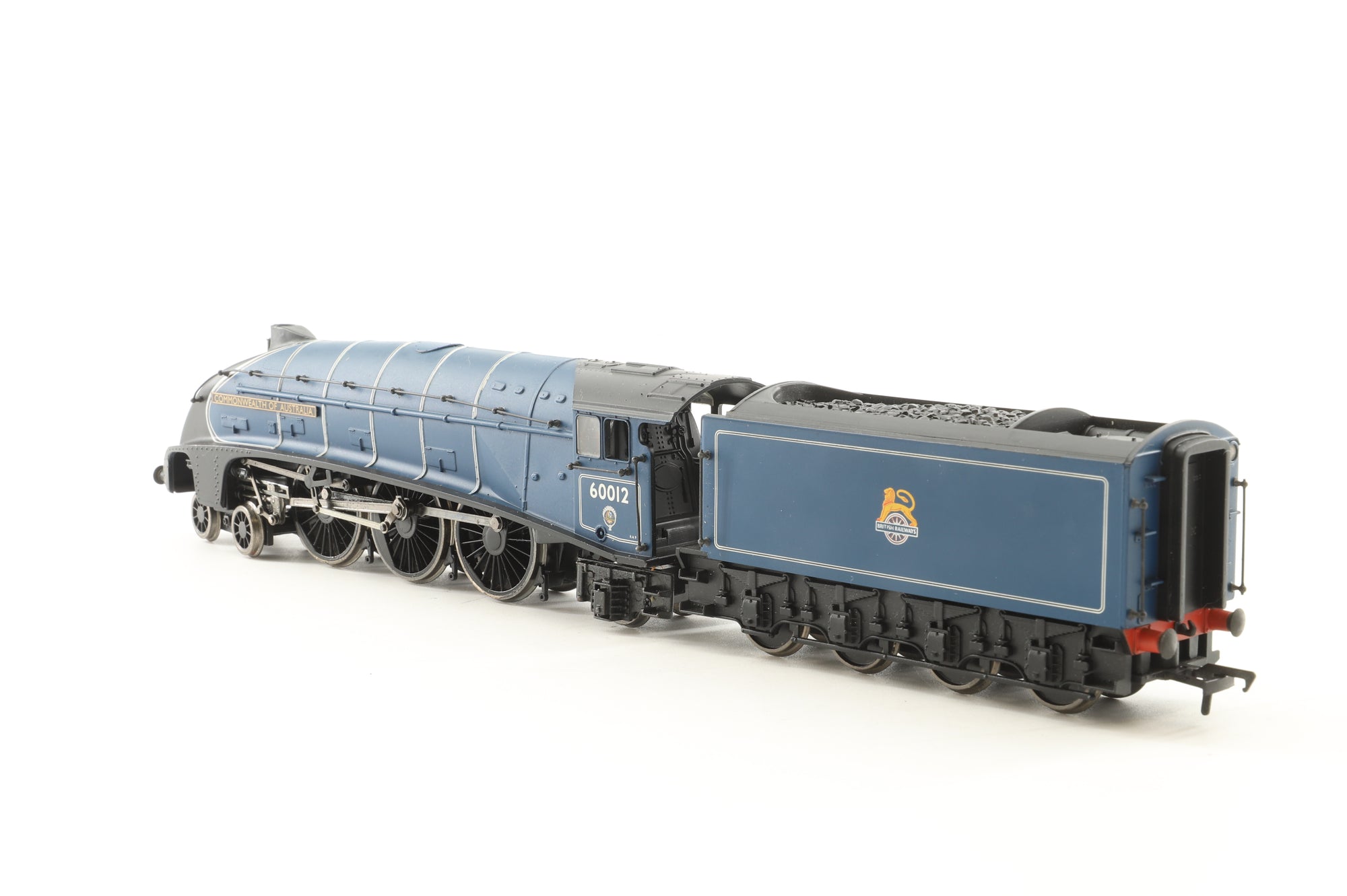 Bachmann OO 31-2001 Set of 3 Class A4 'Commonwealth of Australia' in BR Green, BR Blue & LNER Blue