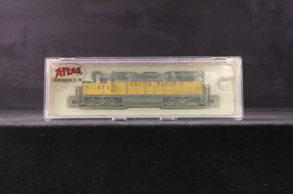 Atlas N Gauge 48536 GP-40 Diesel Locomotive in Union Pacific Livery