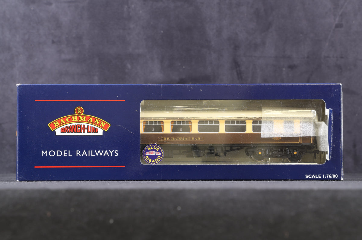 Bachmann OO Rake Of 4 BR Mk1 Pullman Coaches With Lighting Inc. 39-320, 39-290, 39-310 &amp; 39-300