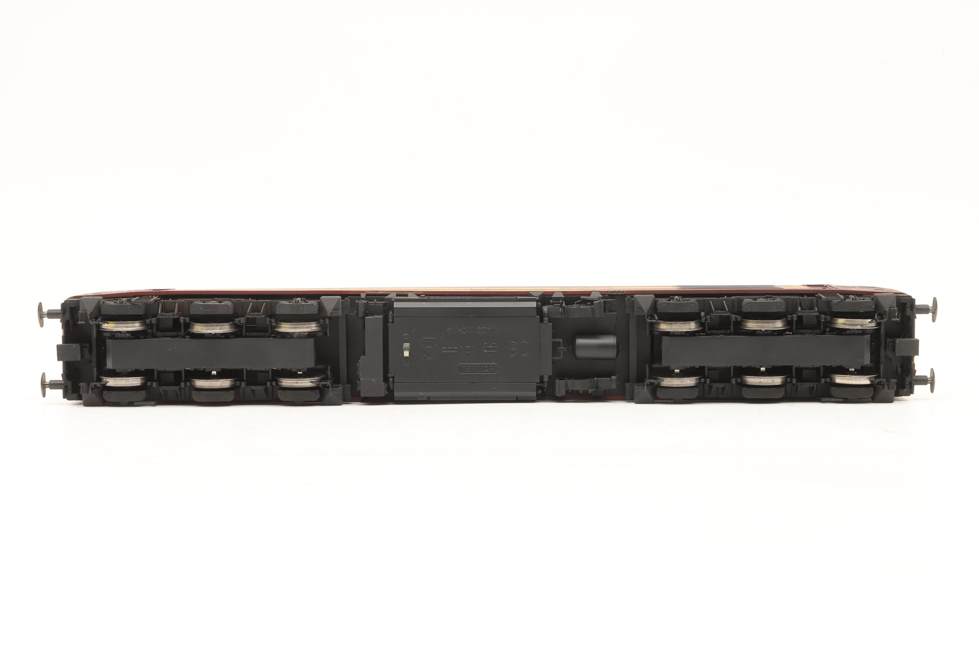 Hornby OO R2746 Class 60 60029 'Clitheroe Castle' in EWS Livery – Weathered