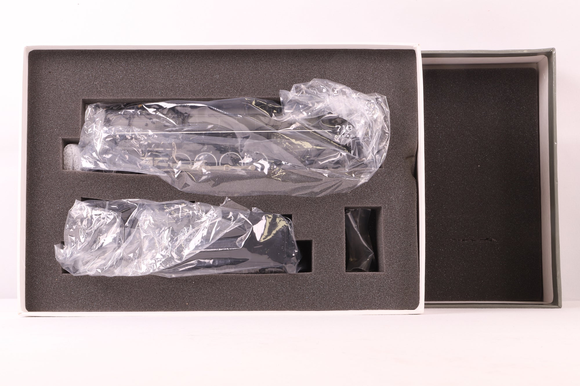 Challenger Imports HO Brass 2134.1 E7 2-10-4 Duluth, Missabe & Iron Range No.713