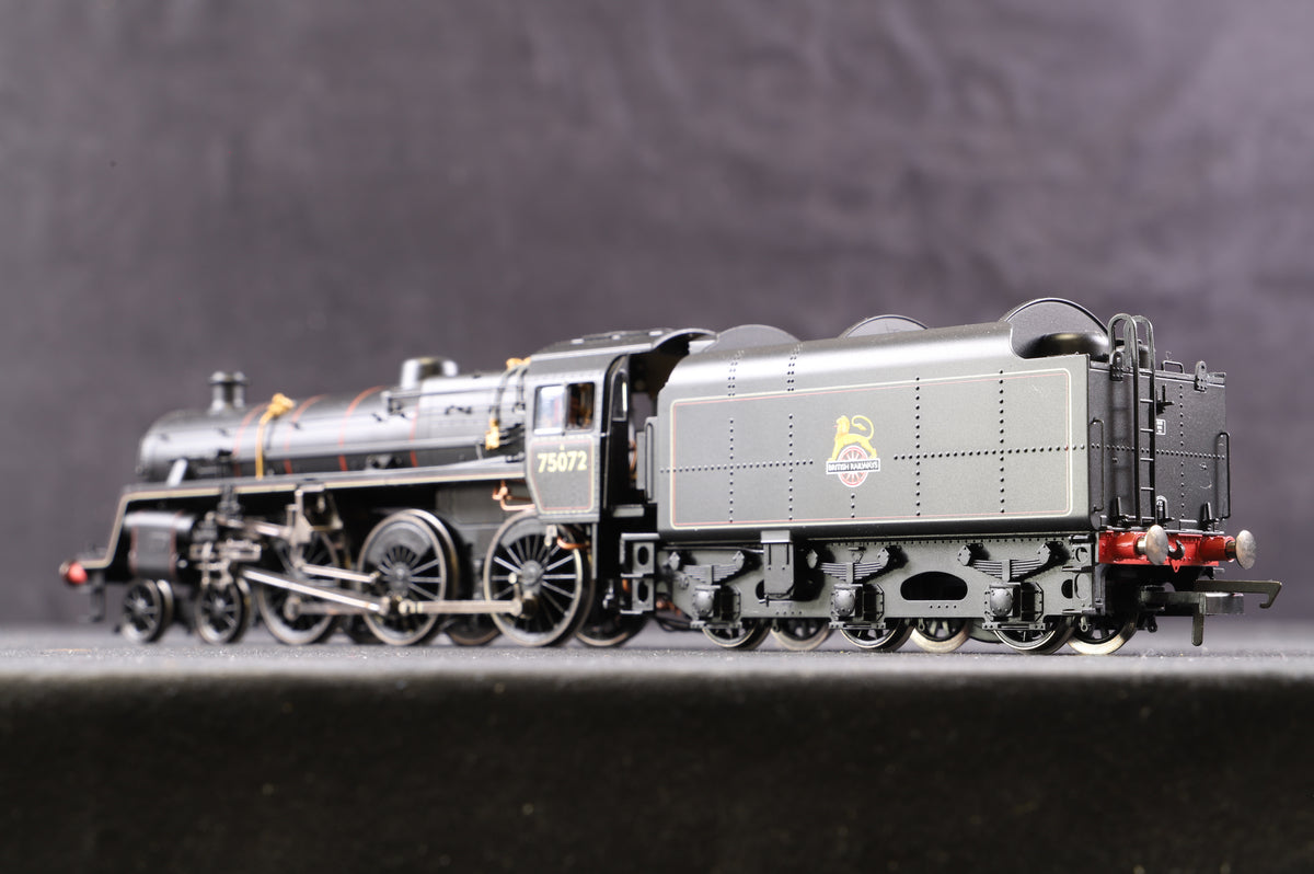 Hornby OO R3016 BR 4-6-0 Standard 4MT Class &#39;75072&#39; Lined Black E/C