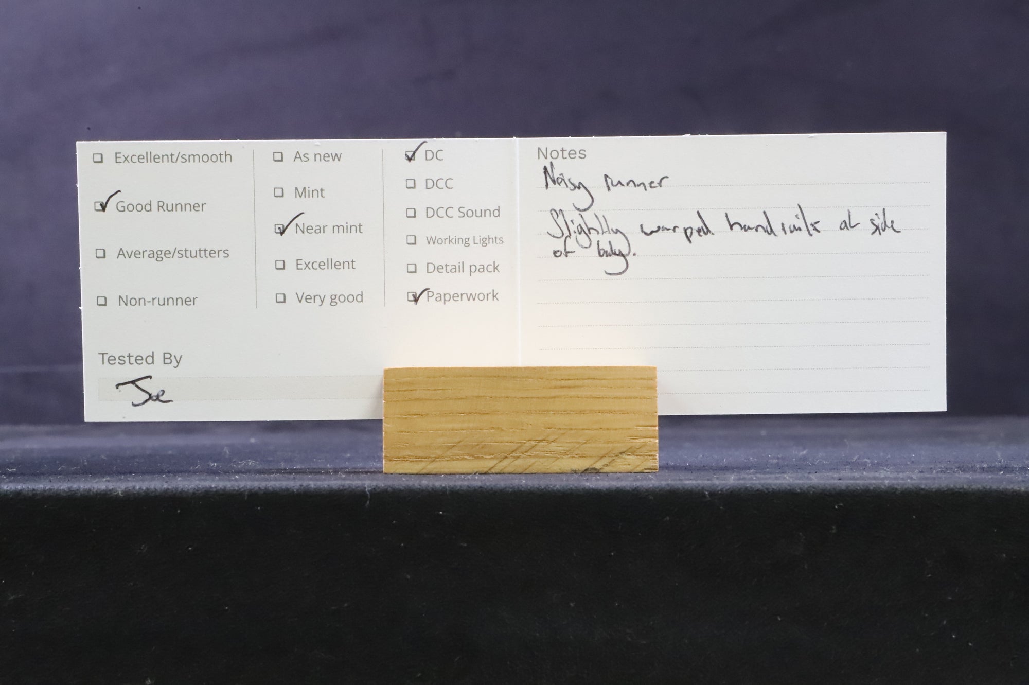 Bachmann OO 32-102K Class 08 08484 'Captain Nathaniel Darell' in Port of Felixstowe Blue w/ Wasp Stripe