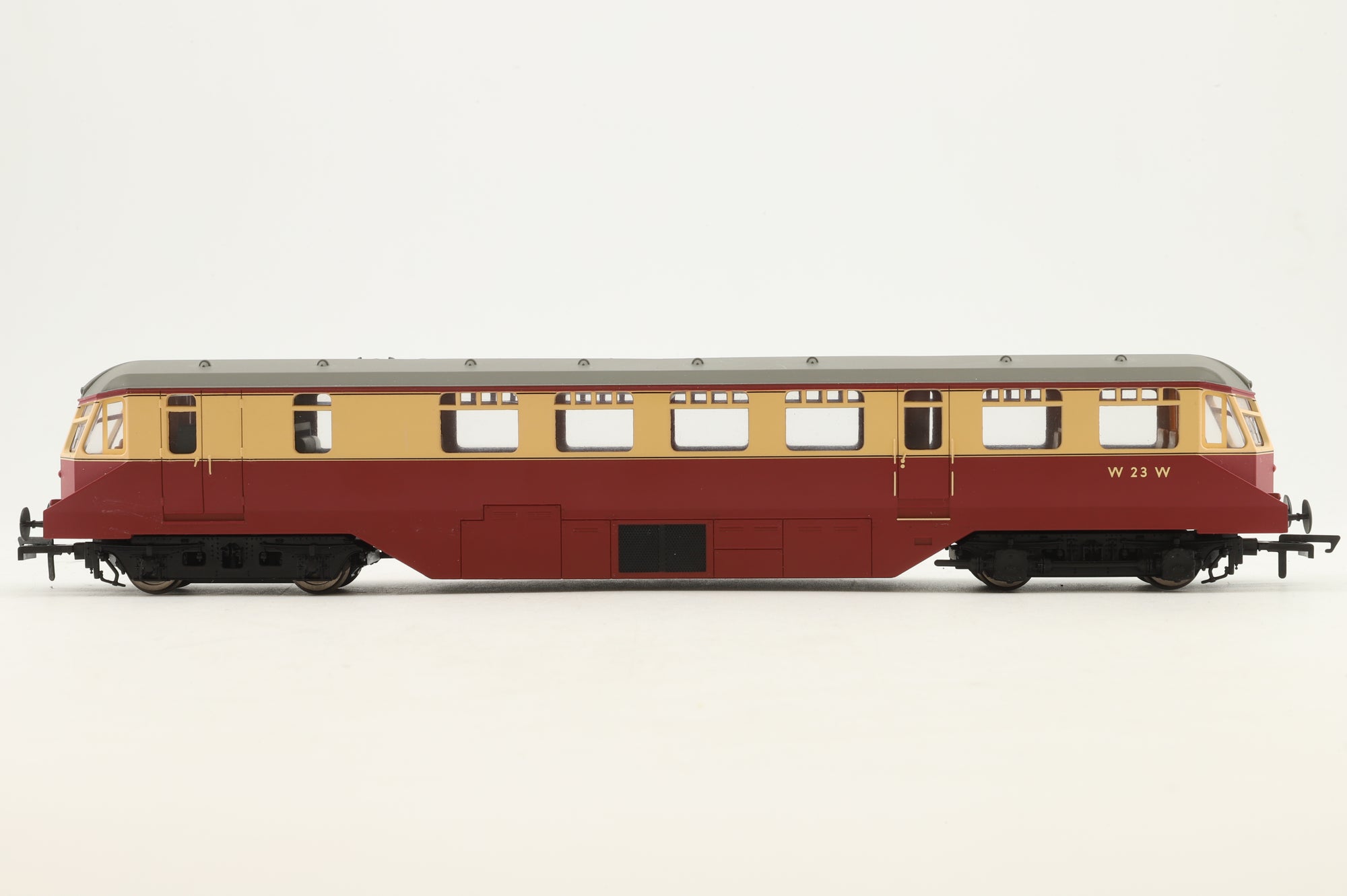 Hornby OO R2869 BR Diesel Railcar 'W23W'
