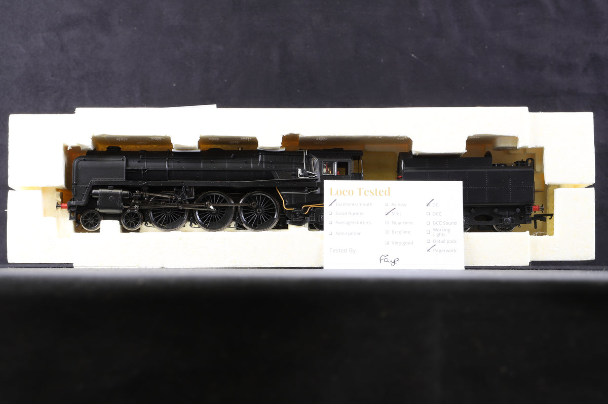 Hornby OO R2975 4-6-2 BR Standard 7MT &#39;Britannia&#39; &#39;70000&#39; BR Plain Black Collector Centre Special Ltd Ed 0834/ 1350