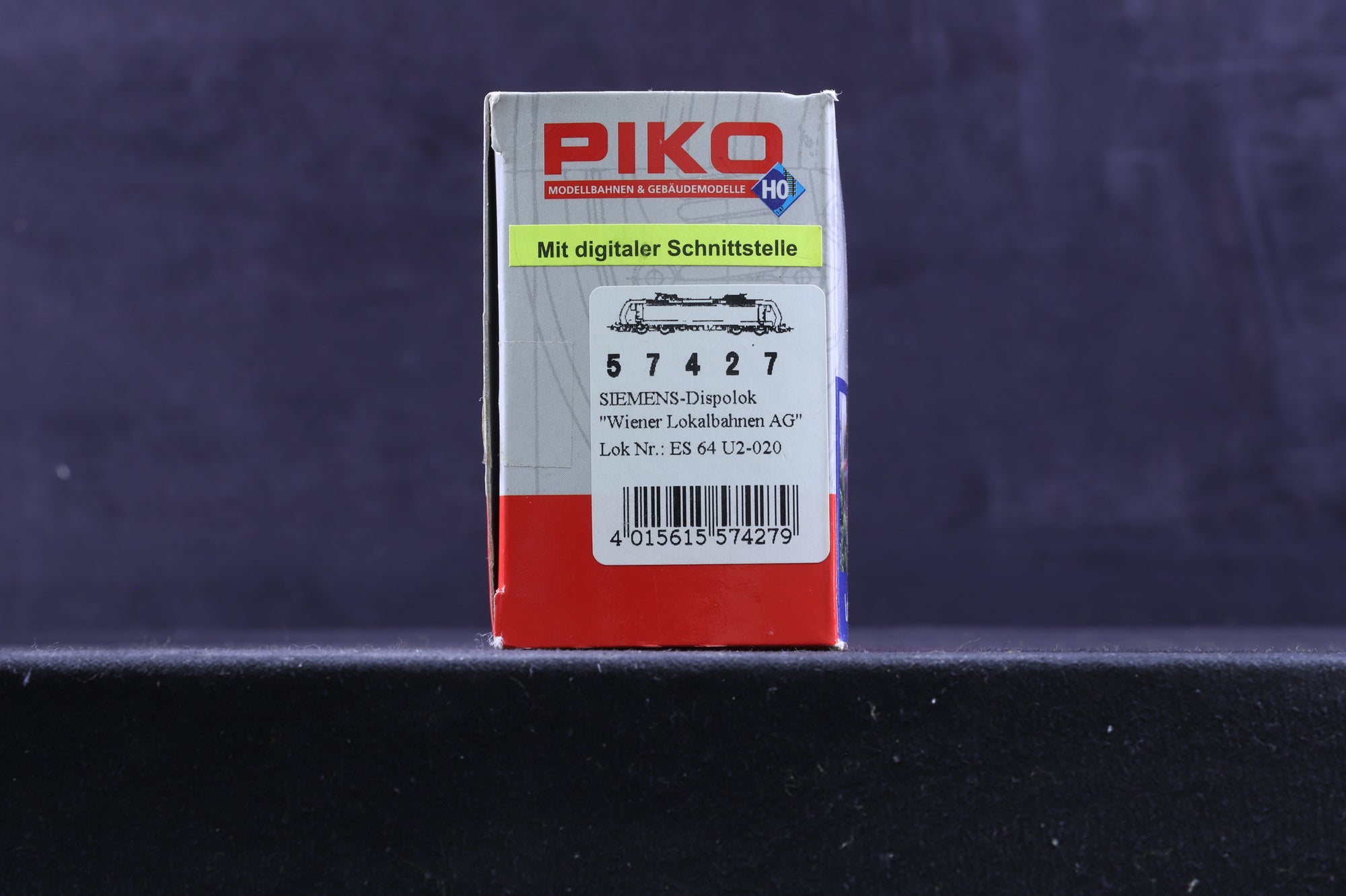 Piko HO 57427 ES64 U2-020 in Siemens/Displok 'Wiener Lokalbahnen AG' Livery