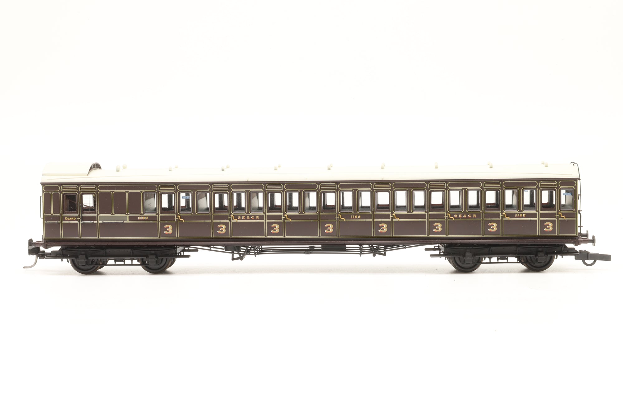 Bachmann OO Rake of 6 SECR Birdcage Coaches DCC Lighting