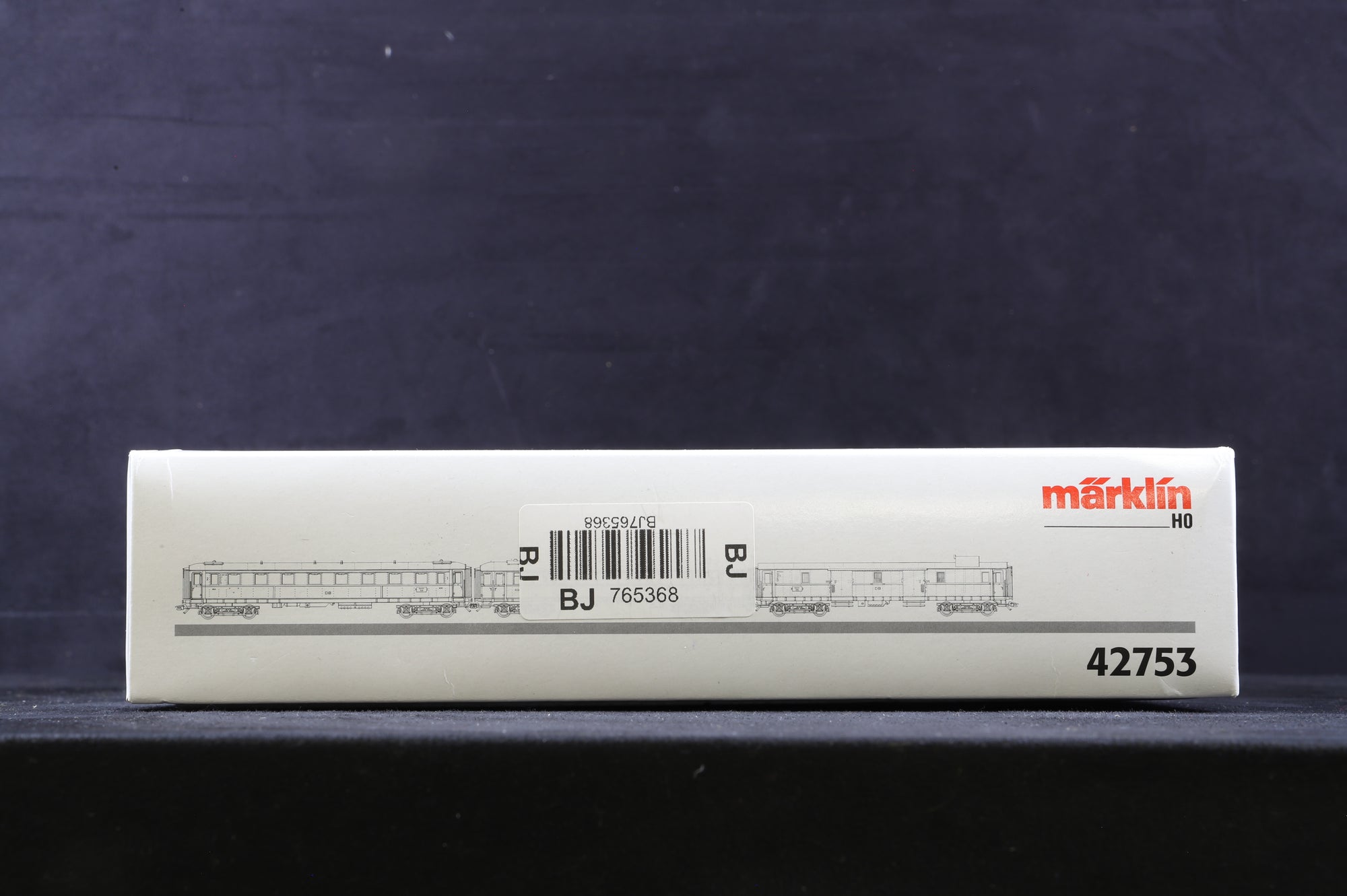 Marklin HO 42753 'Express Train Passenger Car Set' - Set of 3 DB Blue Coaches