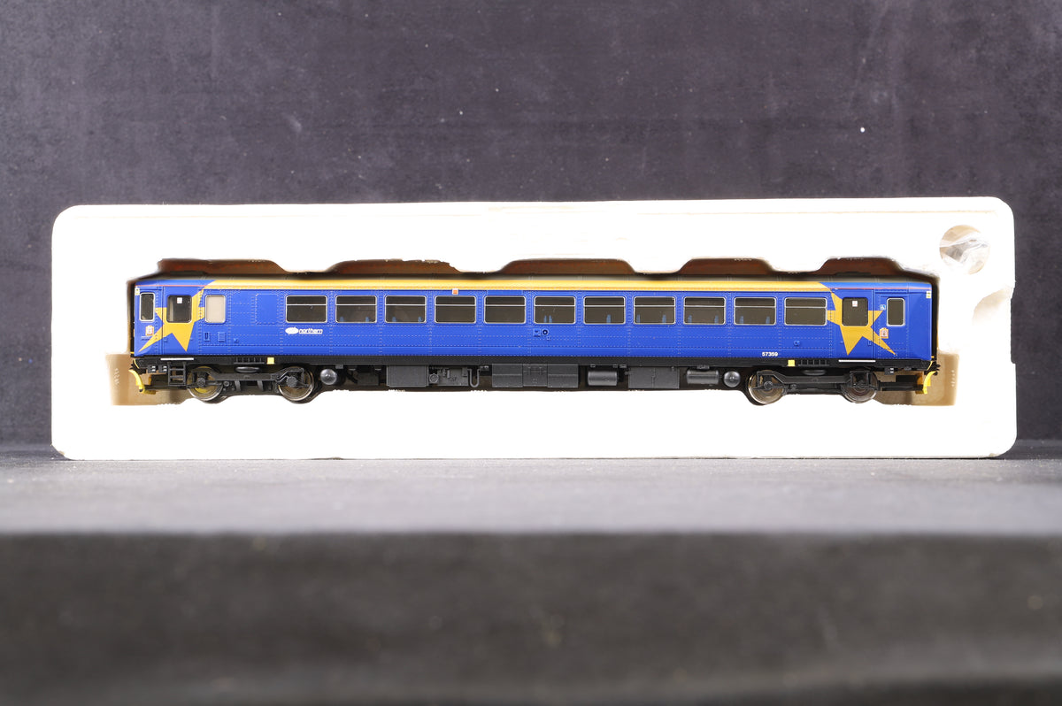 Hornby OO R2758 Arriva Trains Northern Class 153 DMU &#39;153359&#39;