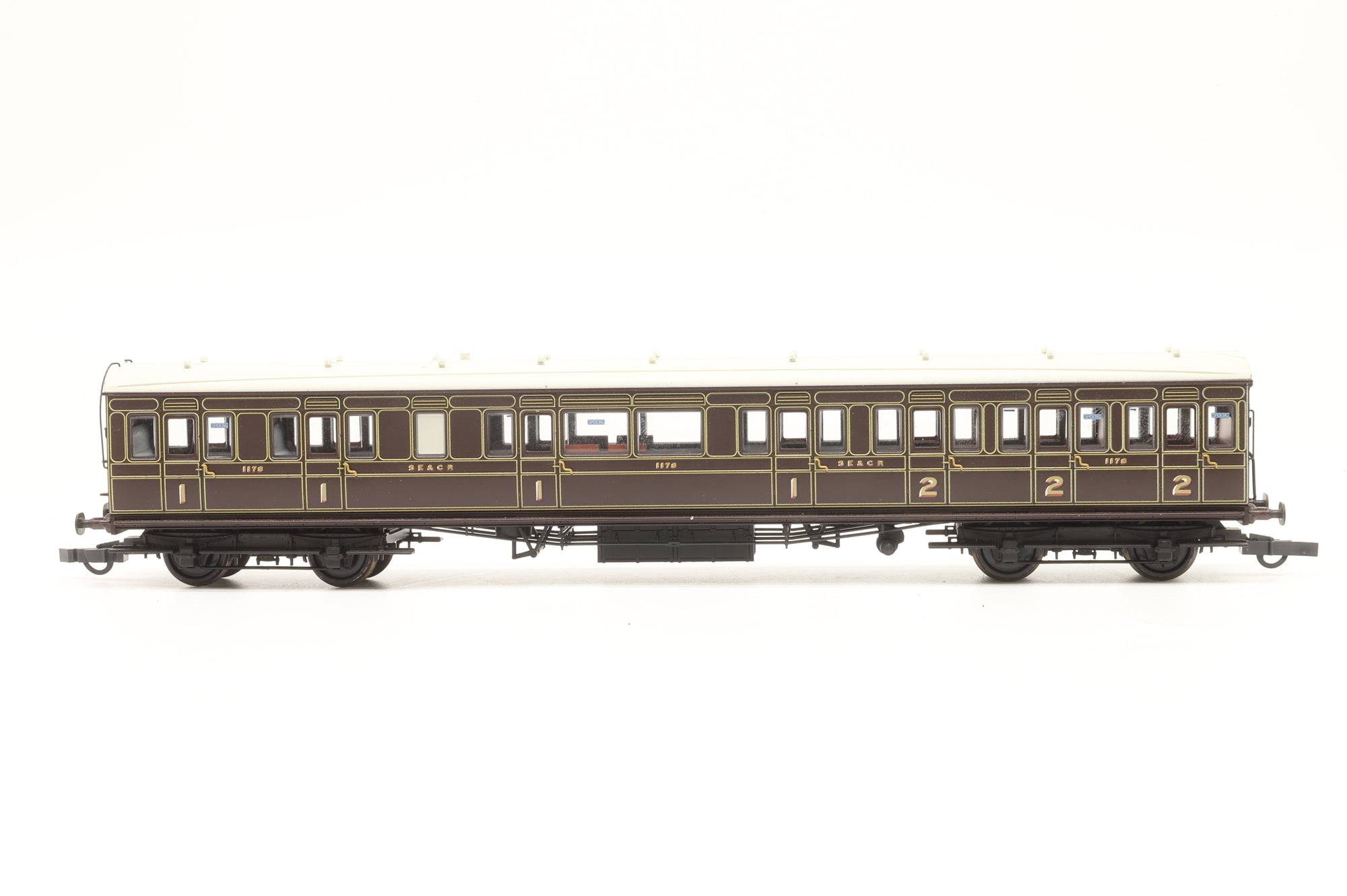 Bachmann OO Rake of 6 SECR Birdcage Coaches DCC Lighting