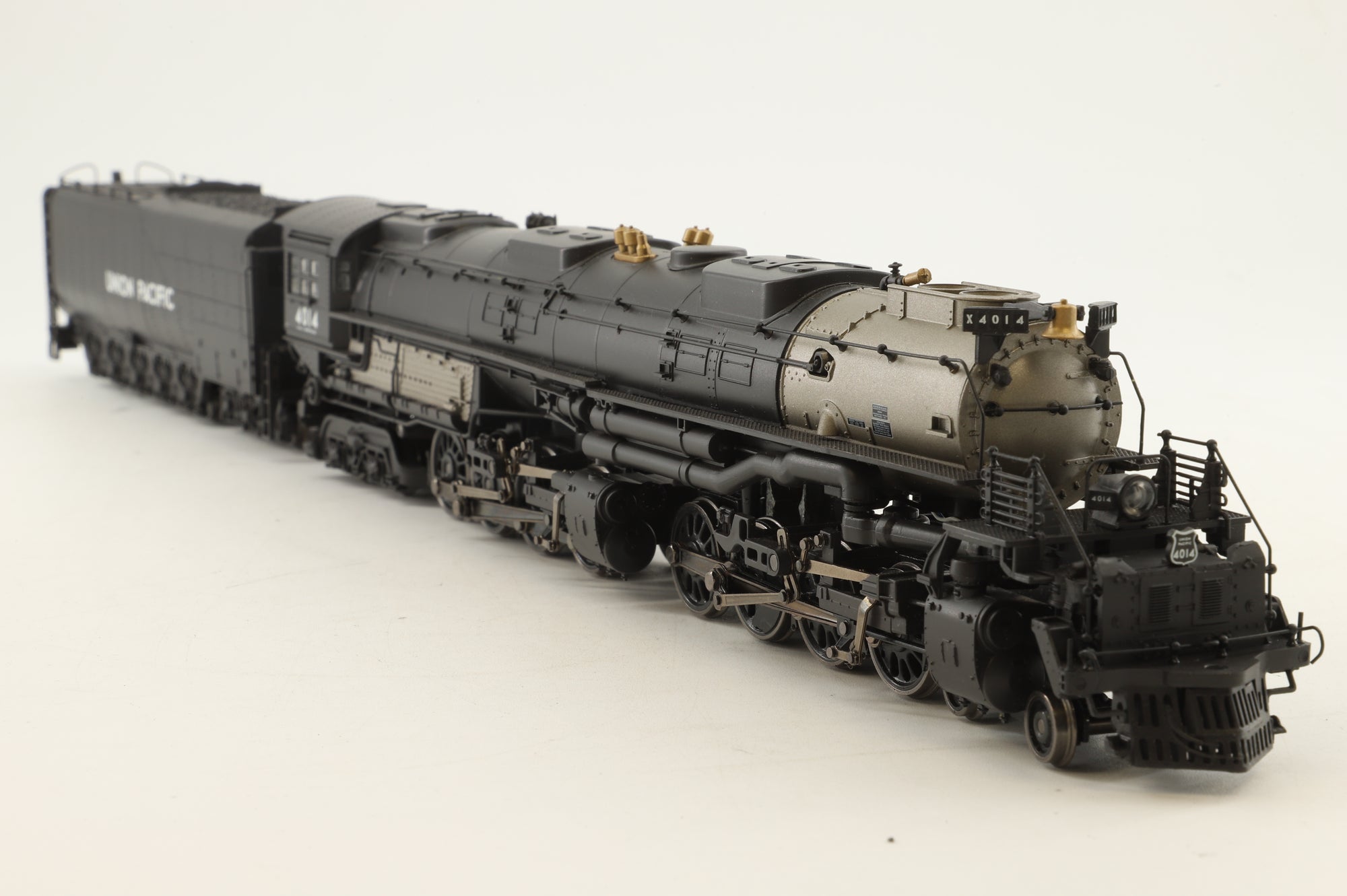 Rivarossi HO HR2753 Union Pacific 'Big Boy' #4014 - Clark Railworks