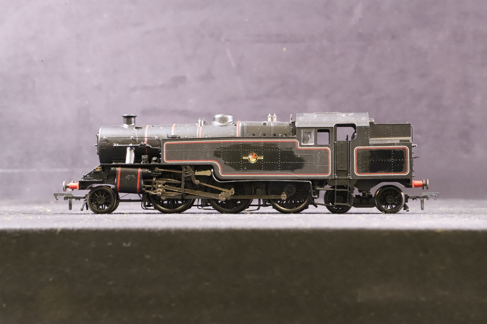 WORKSHOP Bachmann OO Fairburn Tank 42058 in Lined BR Black w/ Late Crests