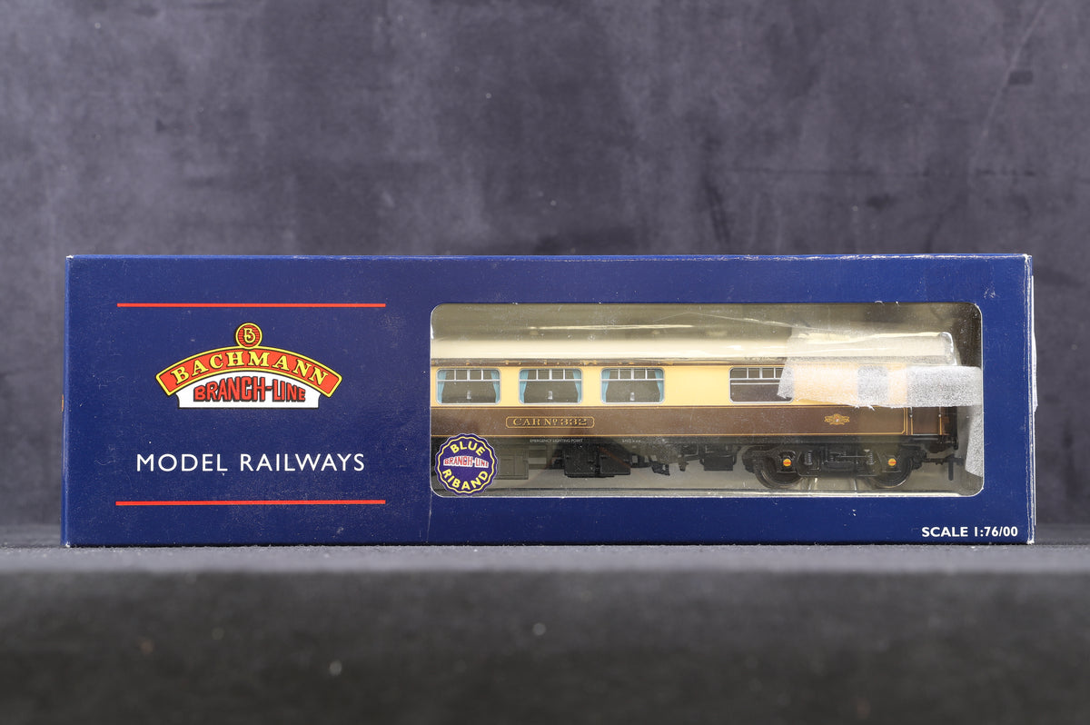 Bachmann OO Rake Of 4 BR Mk1 Pullman Coaches With Lighting Inc. 39-320, 39-290, 39-310 &amp; 39-300