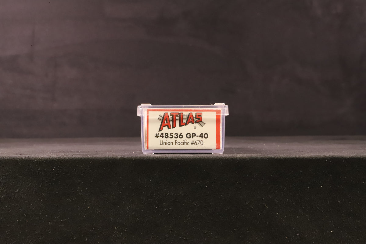 Atlas N Gauge 48536 GP-40 Diesel Locomotive in Union Pacific Livery
