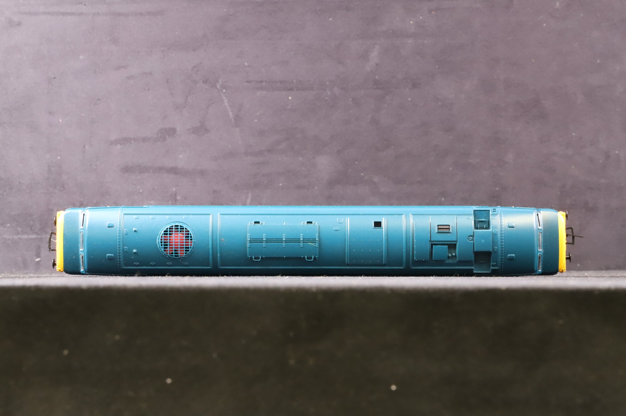 Bachmann OO Class 45 45110 in BR Blue