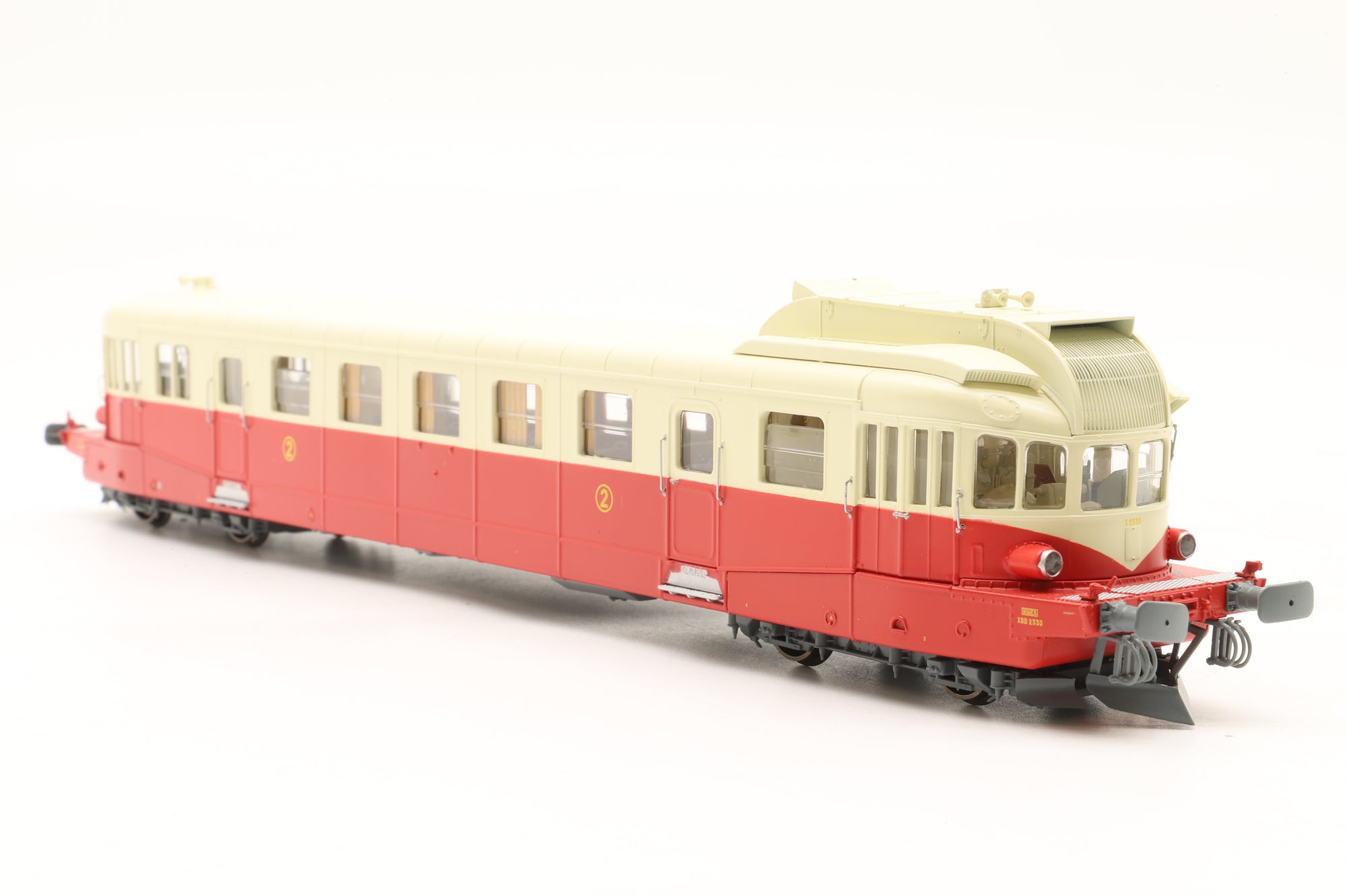 REE Models HO MB-121 Renault VH X2330 Railcar in SNCF Red/Cream