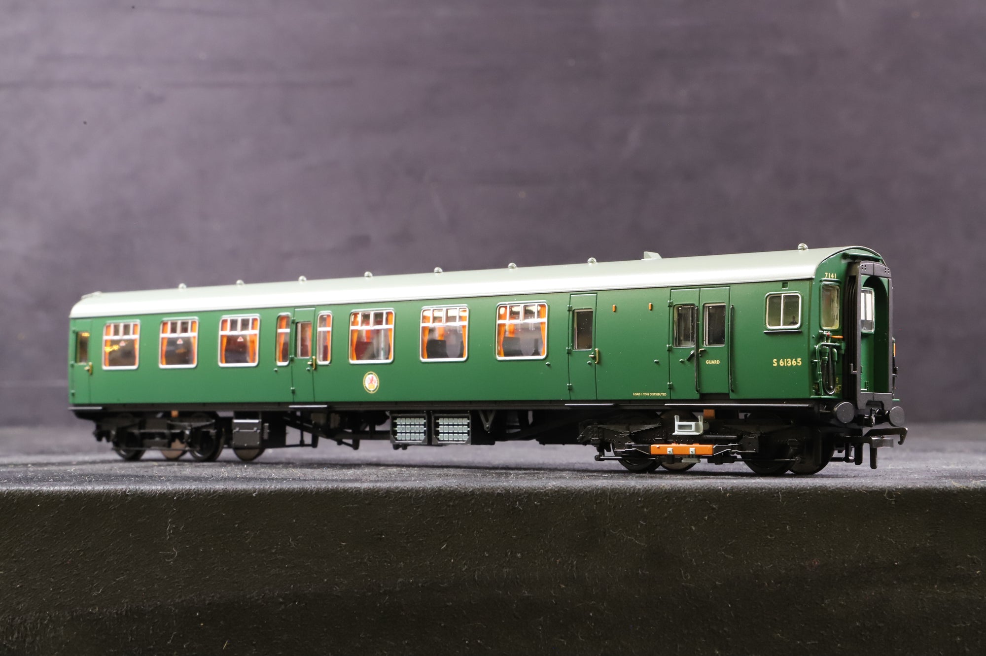 Bachmann OO 31-425A 4CEP EMU '7141' Late SR Multiple Unit Green