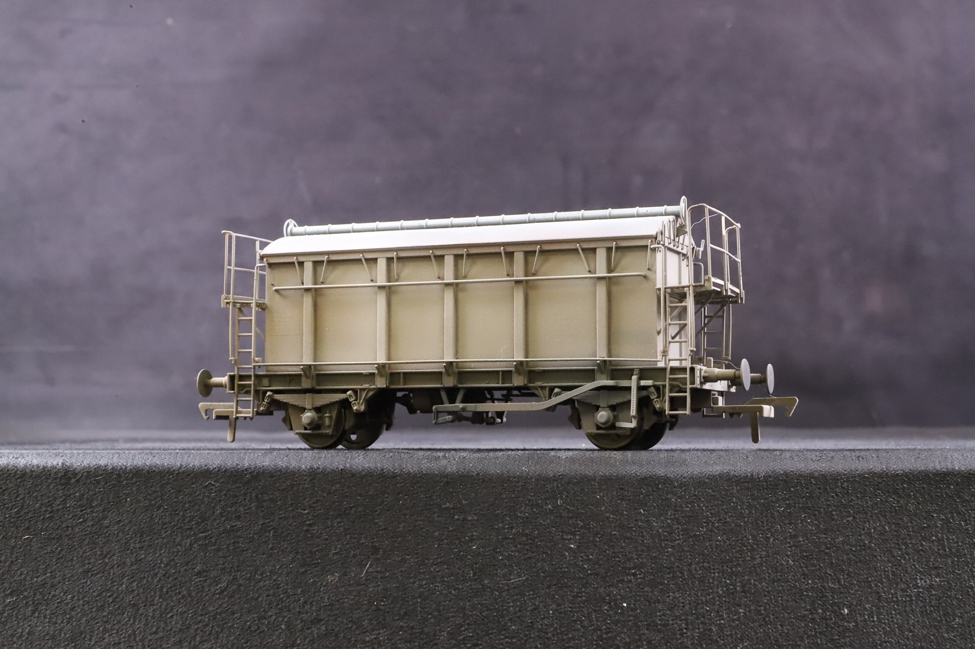 KMRC OO Rake of 3 PRA China Clay Wagons - Late, Inc. SB007A, B & D, Weathered