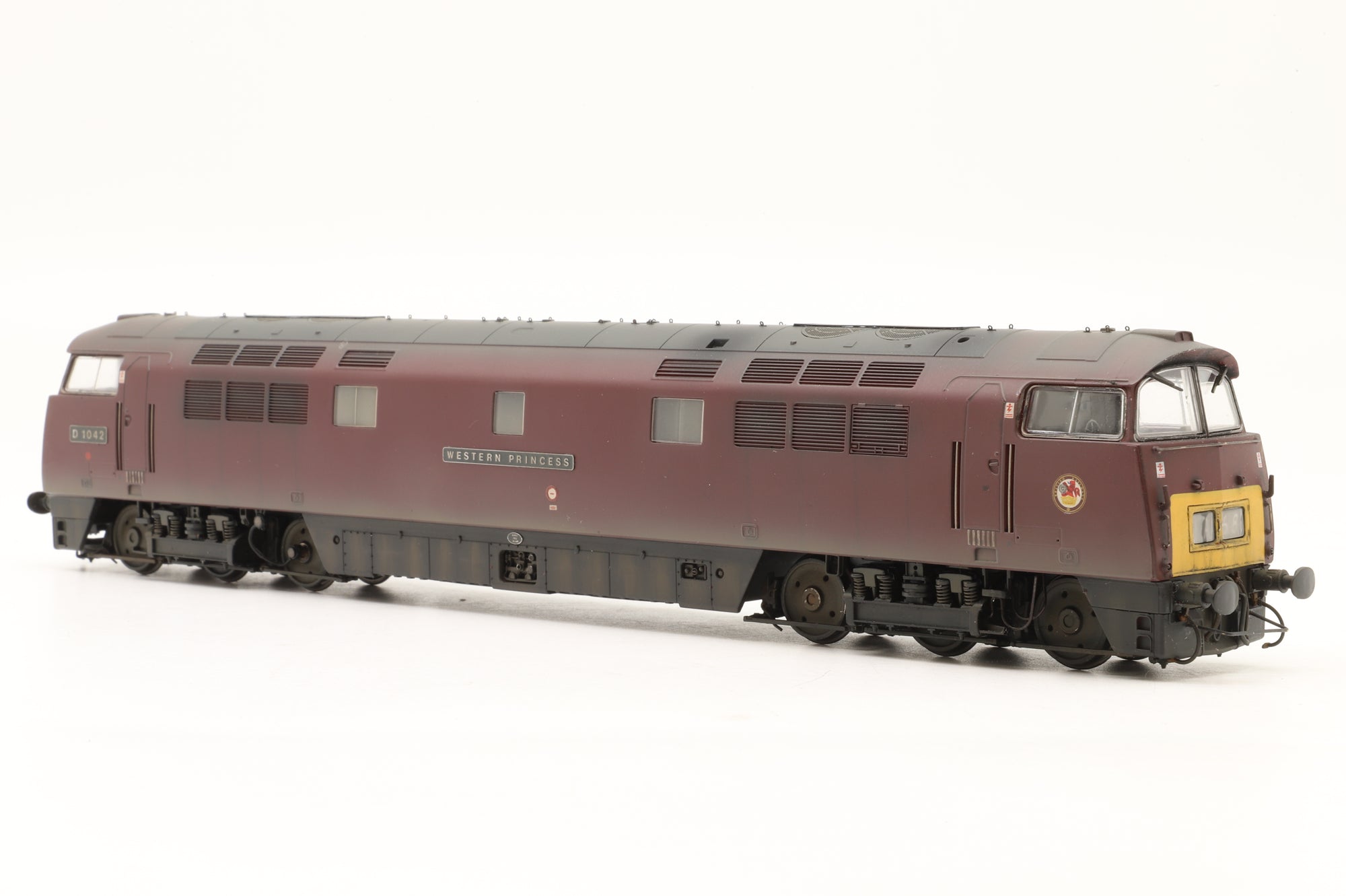 Dapol OO D10003X Class 52 'D1042' BR Maroon 'Western Princess' SYE Weathered DCC Fitted