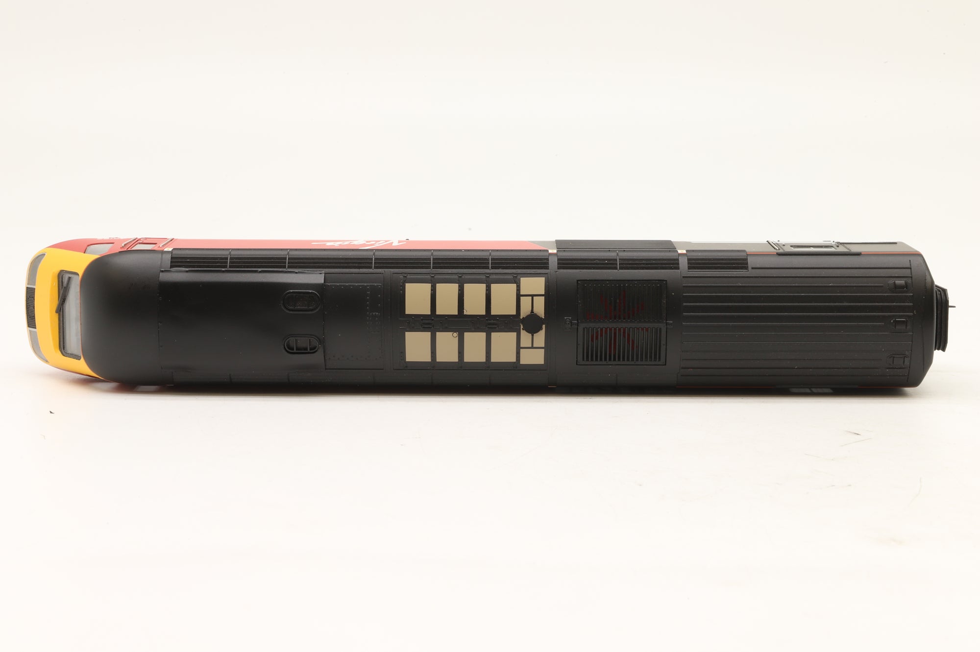 Hornby OO Class 43 HST Set 43162/43196 in Virgin Trains Livery