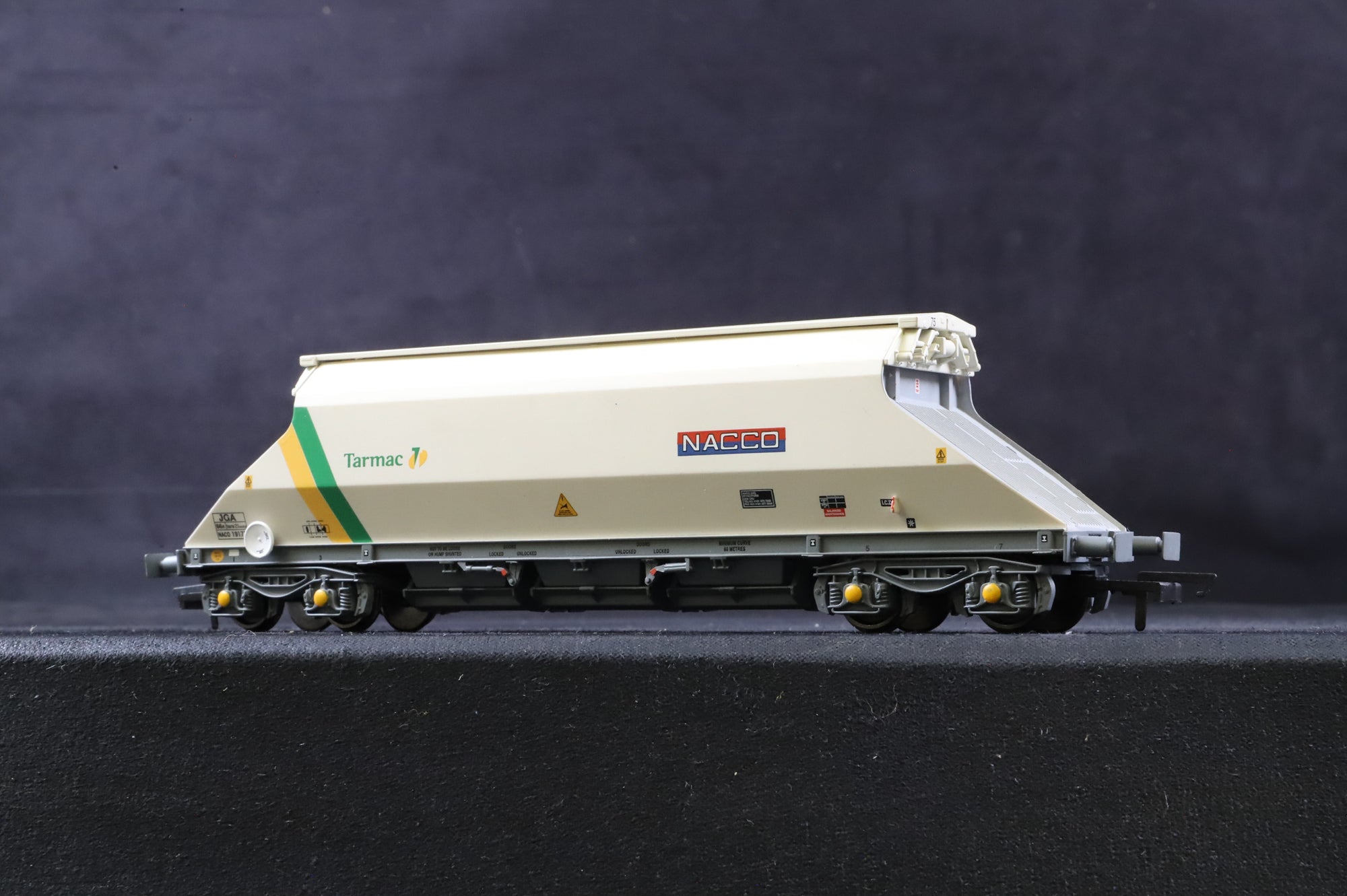 Bachmann OO Rake of 3 Bogie Hopper Wagons, Inc. 37-328 & 328B