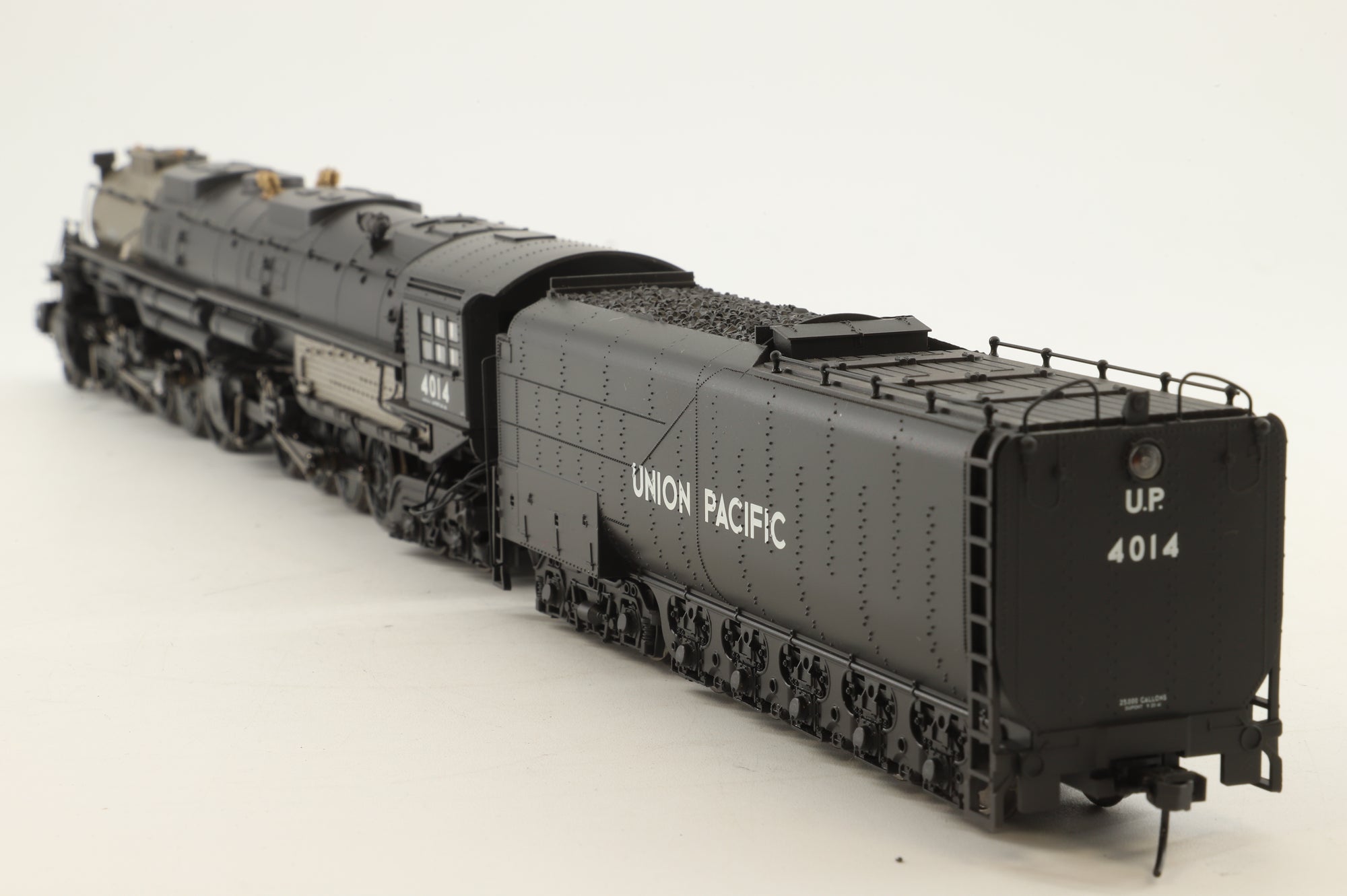Rivarossi HO HR2753 Union Pacific 'Big Boy' #4014 - Clark Railworks