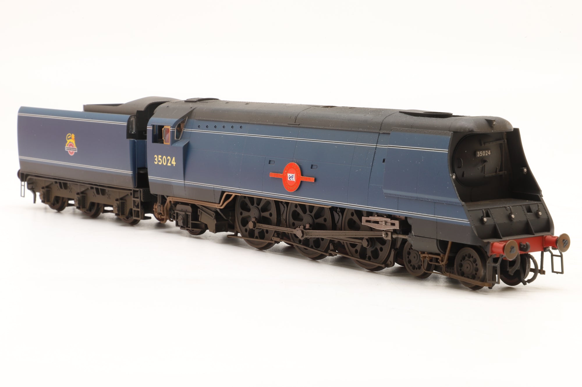 Hornby OO R3632 Merchant Navy Class '35024' 'East Asiatic Company' BR Lined Blue E/C Weathered DCC Sound