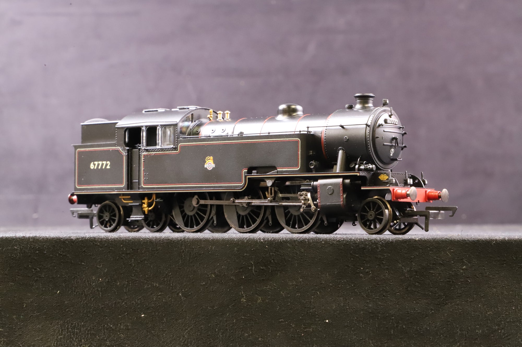 Hornby OO R2913 Thompson L1 Class 2-6-4T '67772' BR Lined Black E/C