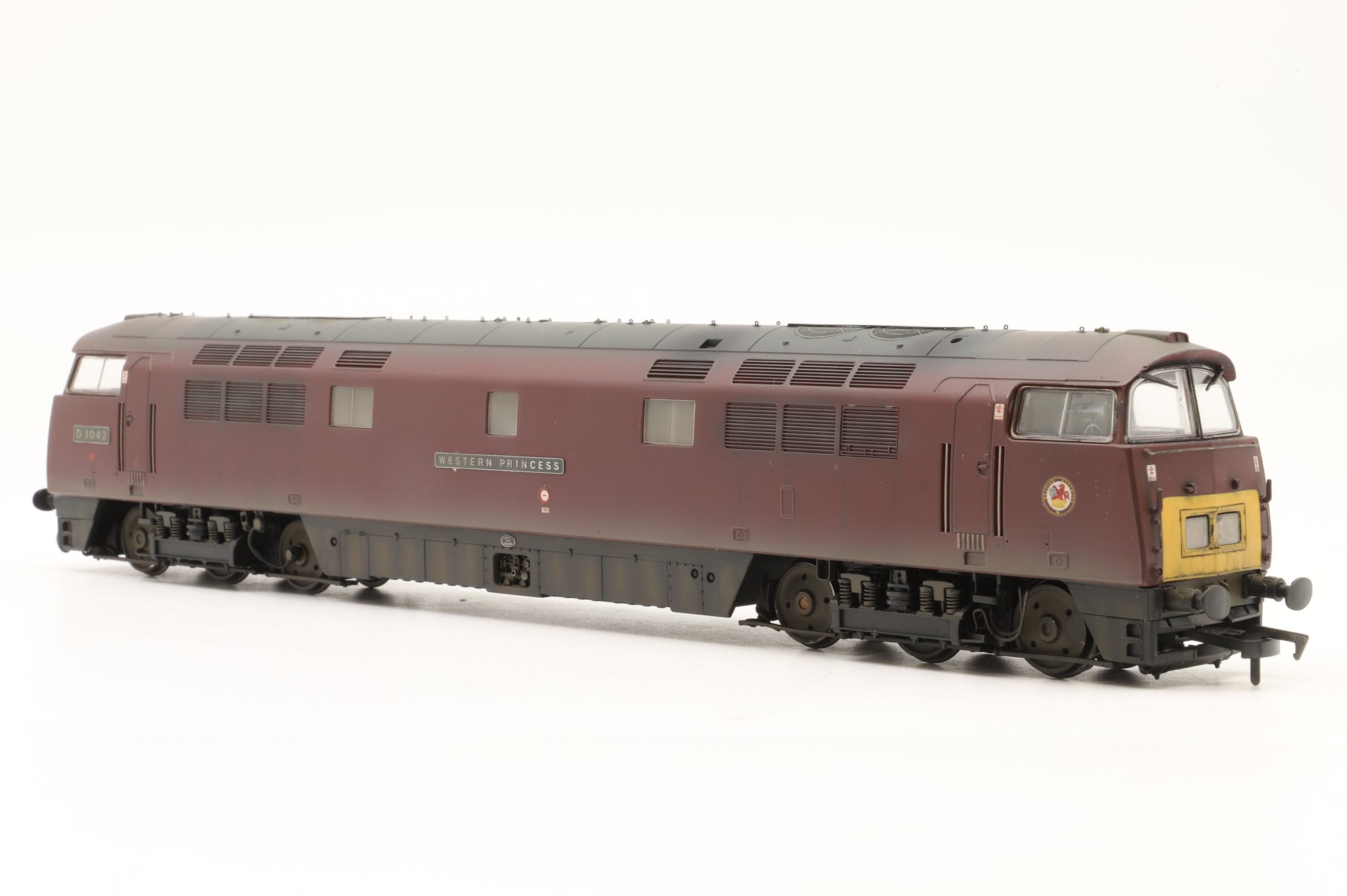 Dapol OO D10003X Class 52 'D1042' BR Maroon 'Western Princess' SYE Weathered DCC Fitted