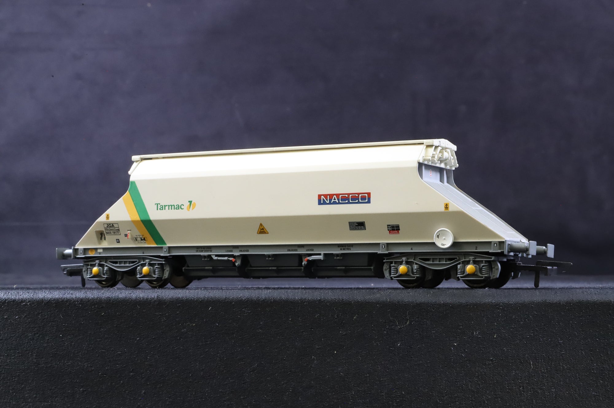 Bachmann OO Rake of 3 Bogie Hopper Wagons, Inc. 37-328 & 328B