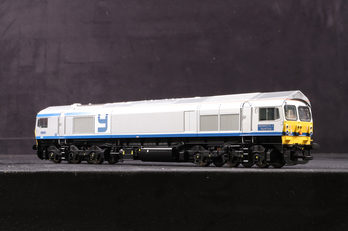Dapol OO 4D-005-000DSM Class 59 59005 &#39;Kenneth J. Painter&#39; in Foster Yeoman Livery - DCC &amp; Smoke