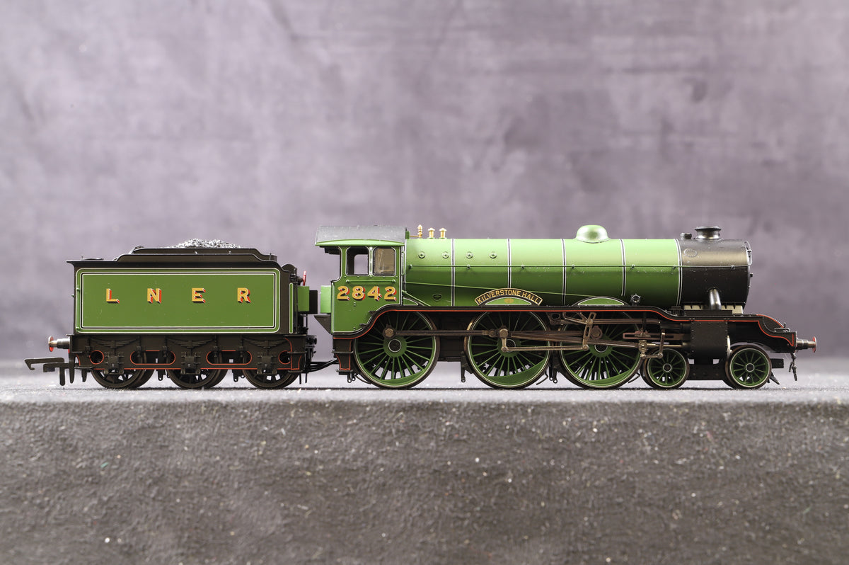 Hornby OO R3447 LNER 4-6-0 N17 &#39;Kilverstone Hall&#39; No.2842