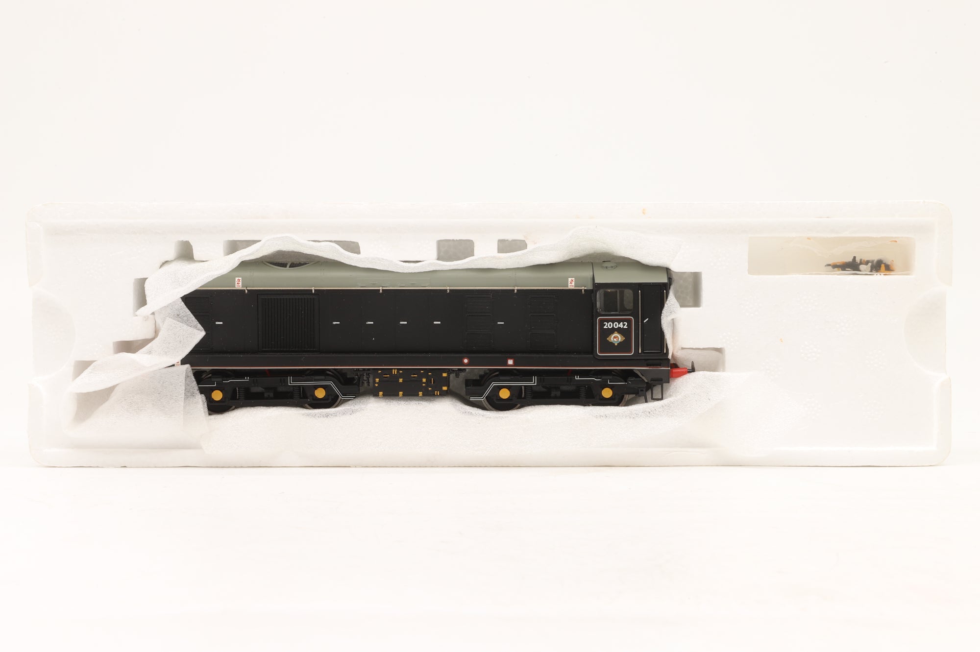Bachmann OO 32-025TF Class 20 20042 in Waterman Railways Livery