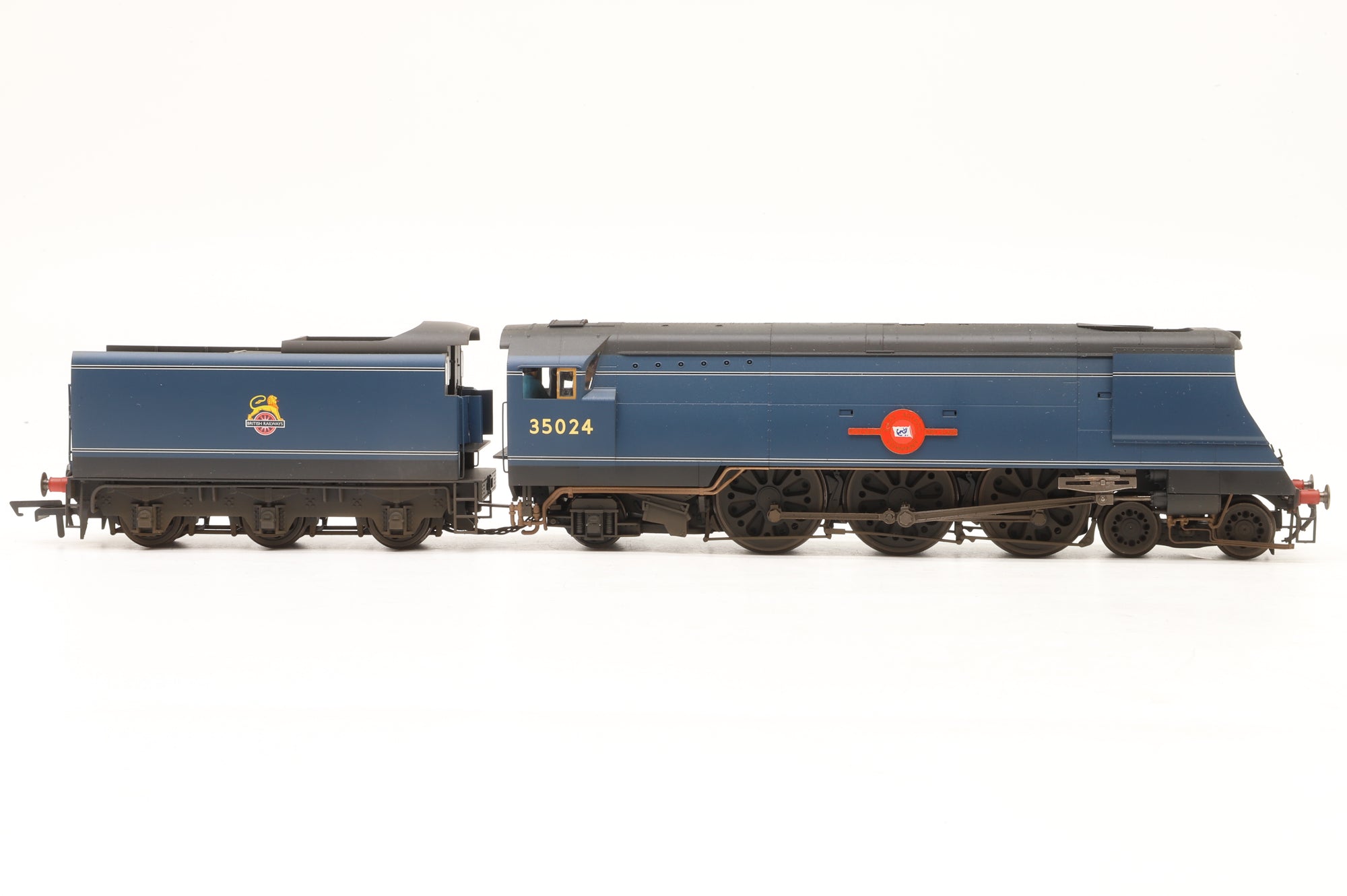 Hornby OO R3632 Merchant Navy Class '35024' 'East Asiatic Company' BR Lined Blue E/C Weathered DCC Sound