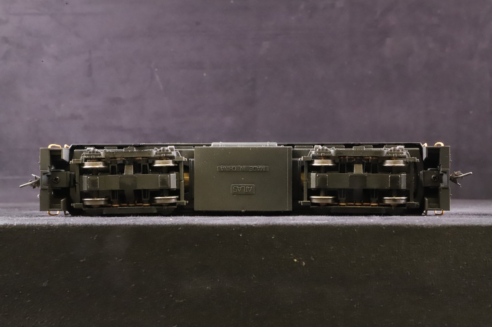 Atlas HO #8790 ALCO RS-11 Northern Pacific #911