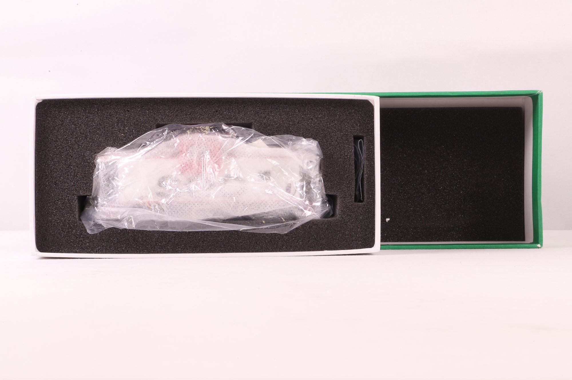 Overland Models HO Brass OMI-4253.1 Caboose SOO '100'