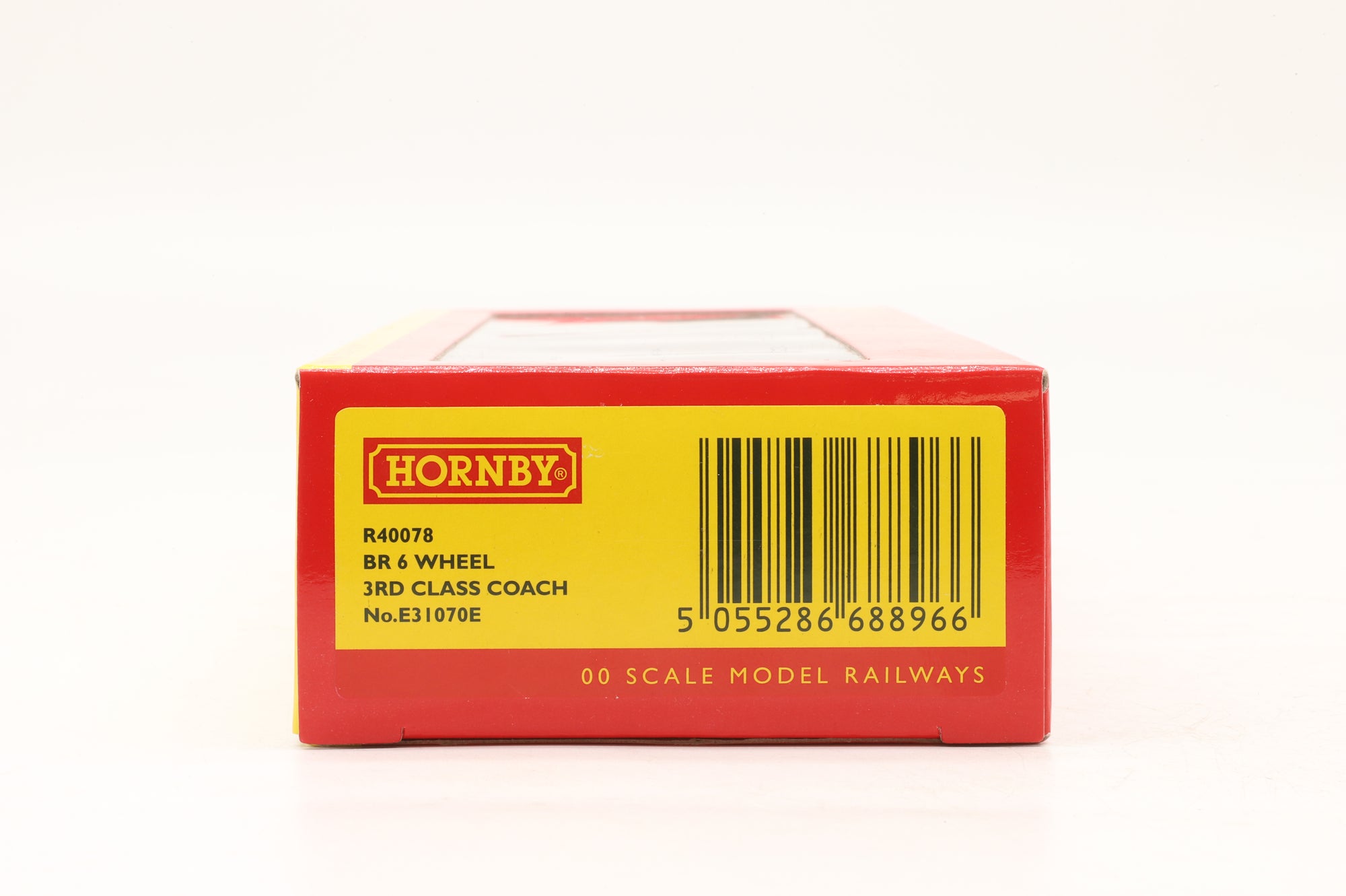 Hornby OO R40078 6-Wheel Coach No. E31070E in BR Crimson