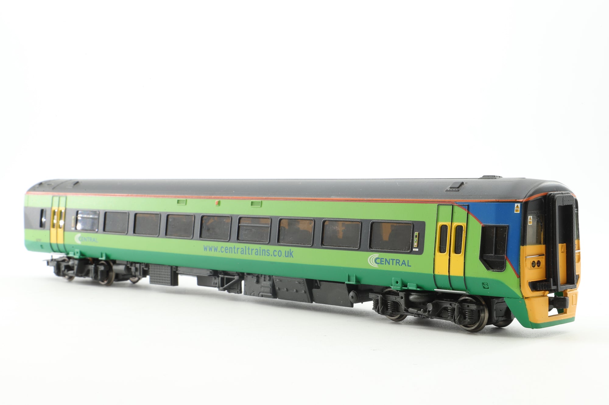 Bachmann OO 31-504 Class 158 2 Car DMU '158783' Central Trains Green